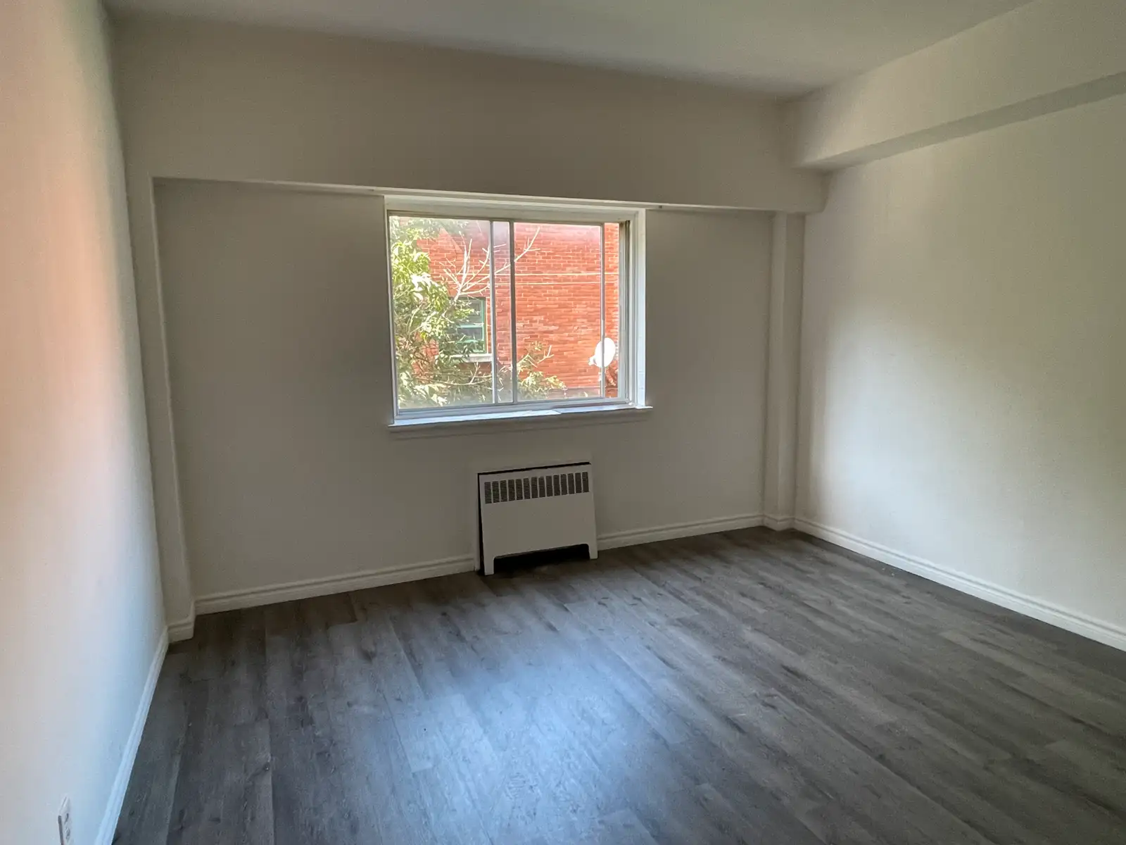 https://www.kijiji.ca/v-view-details.html?adId=1525863879 | 190205803