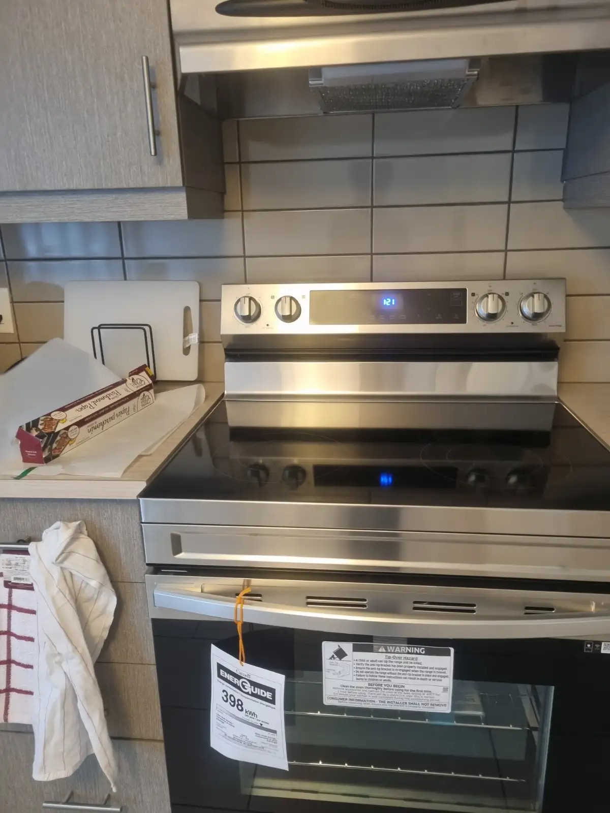 Chambre rénovée, meublée & tout inclus – Métro Monk $900 FEATURED | 486766441