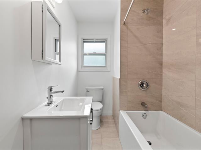  Huge Renovated 6 1/2 Villeray | 1613587782