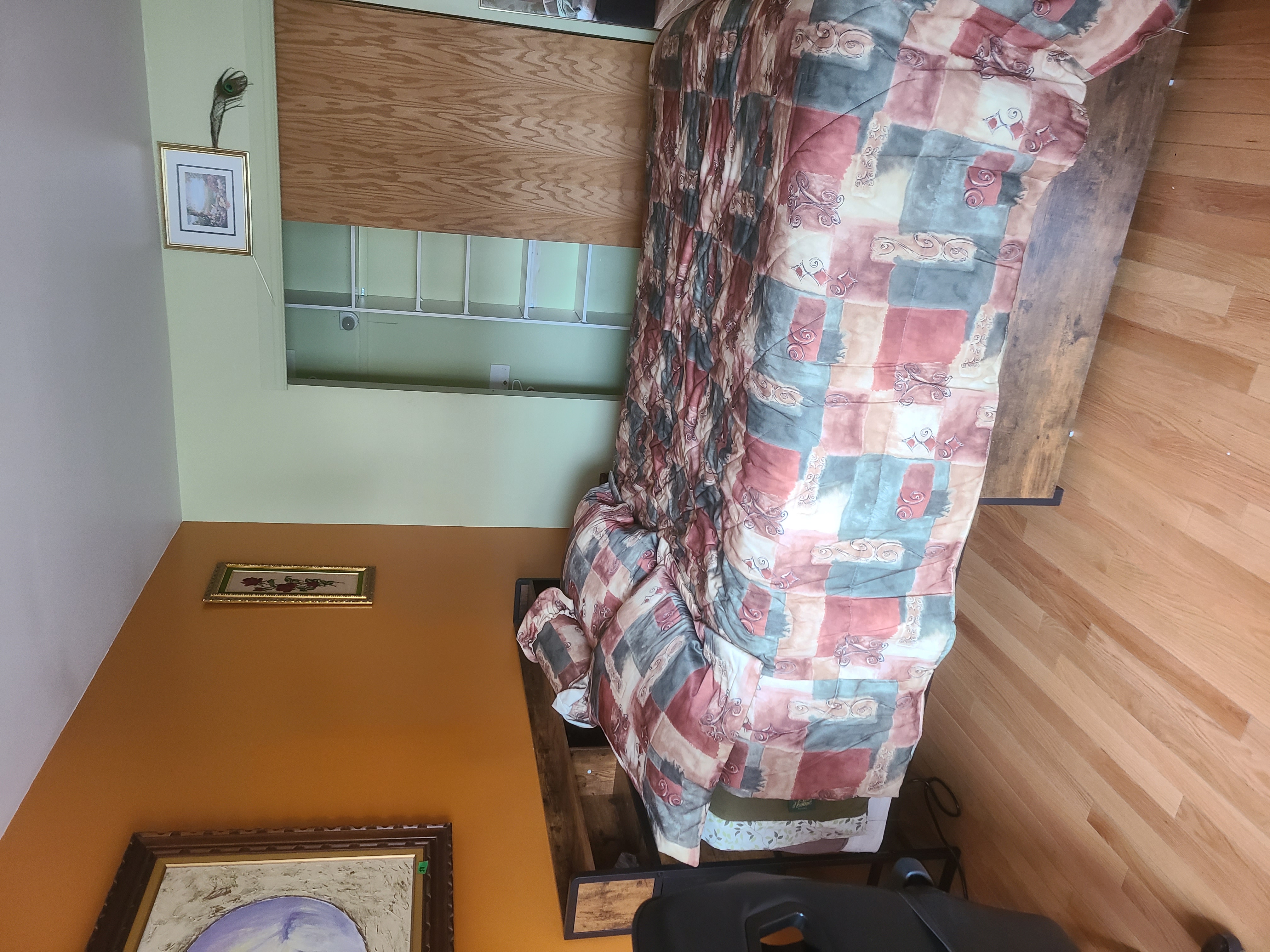 Grande chambre à louer dans maison unifamiliale – Tout inclus – Lasalle, Montréal / Large Room for Rent in Single-Family Home – All Included – Lasalle, Montreal | 2077569866