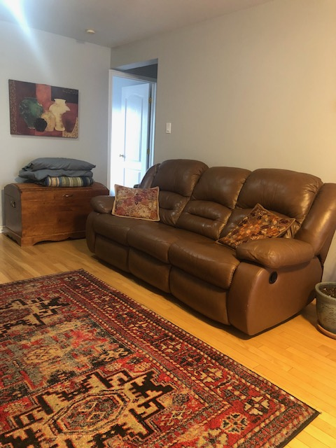 Chambre semi meublée en colocation à Hull | 443253909