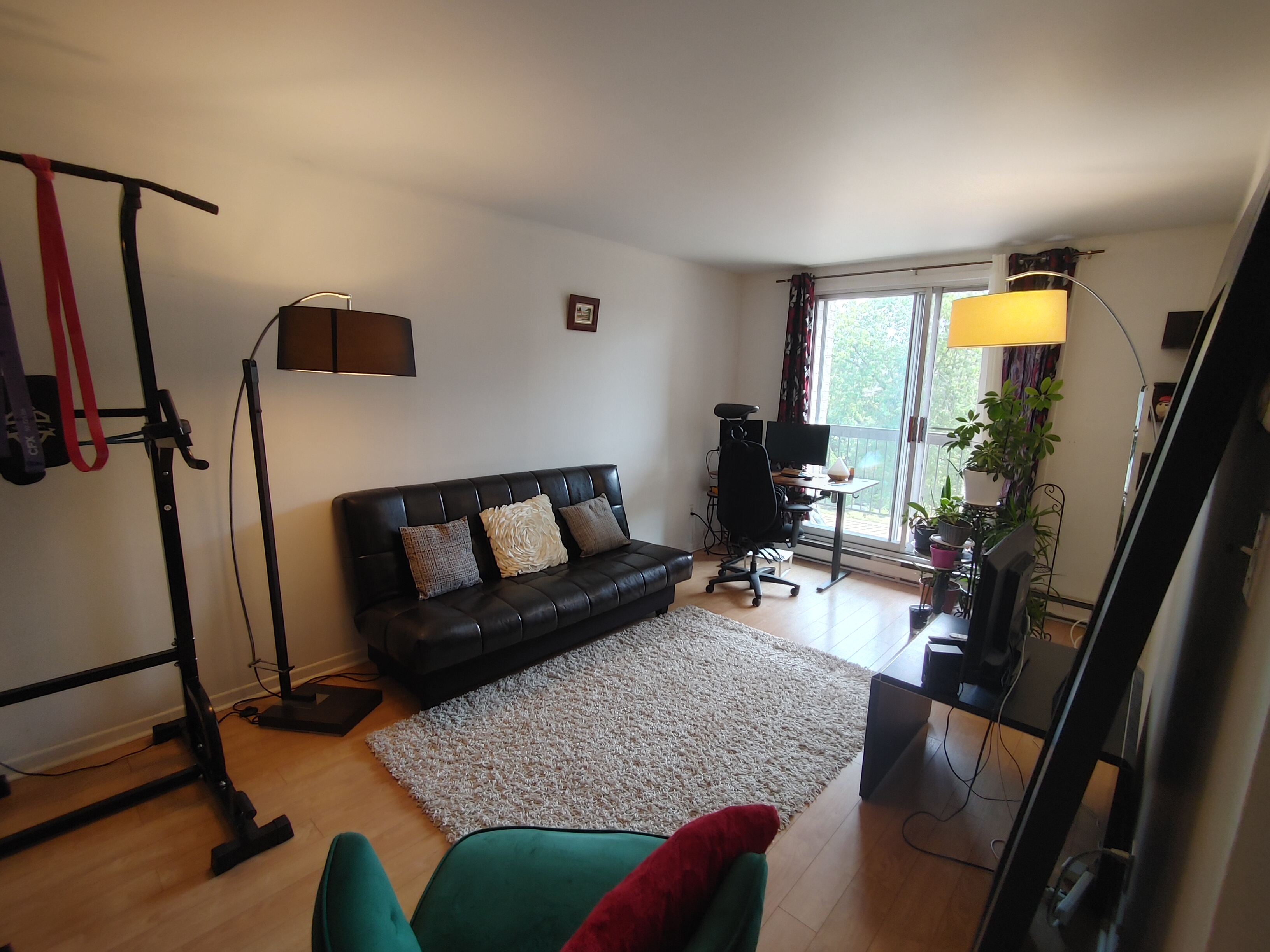 GRAND  4 1/2 Béton  Ensoleillé | 860391013