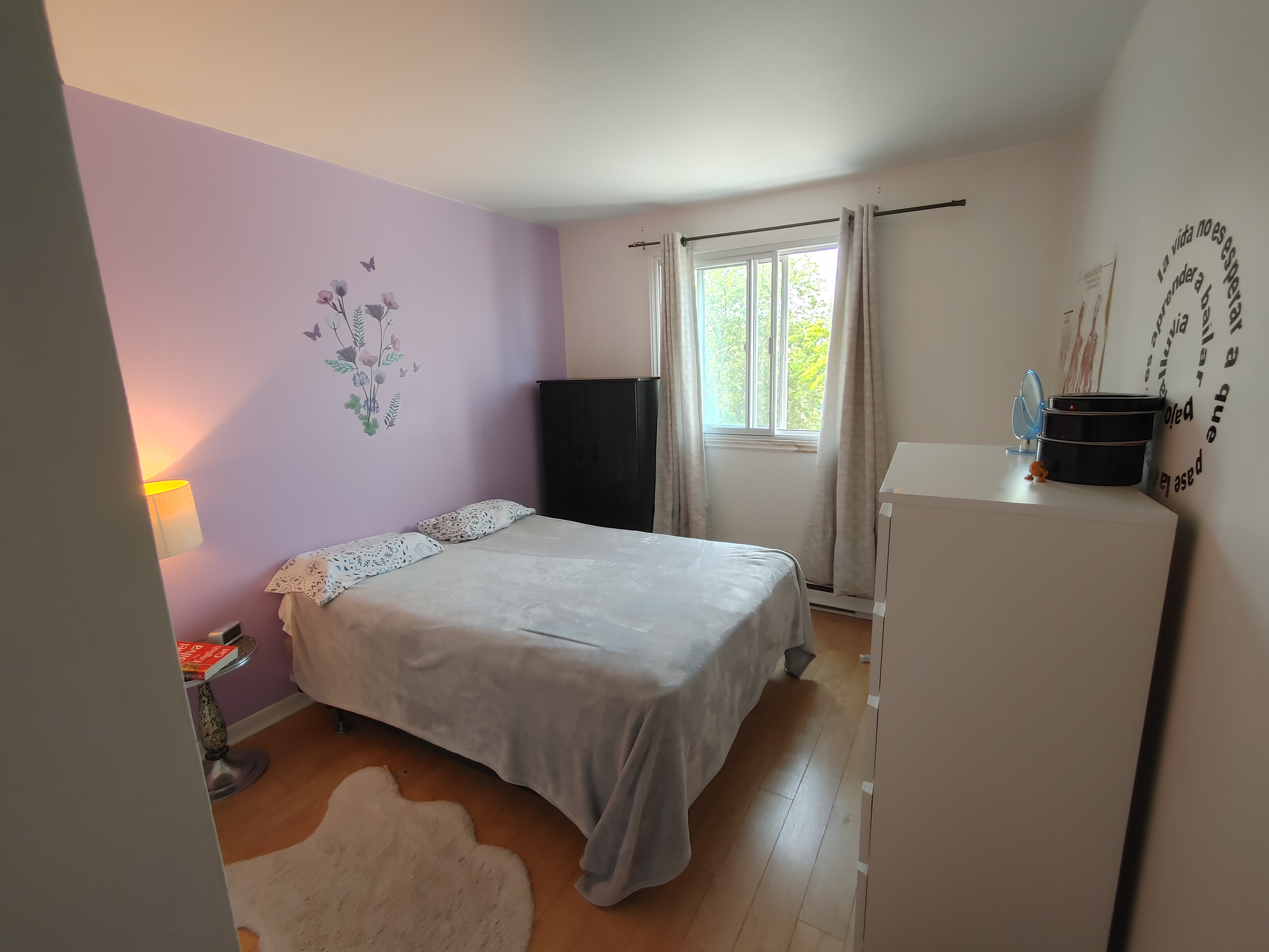 GRAND  4 1/2 Béton  Ensoleillé | 860391013