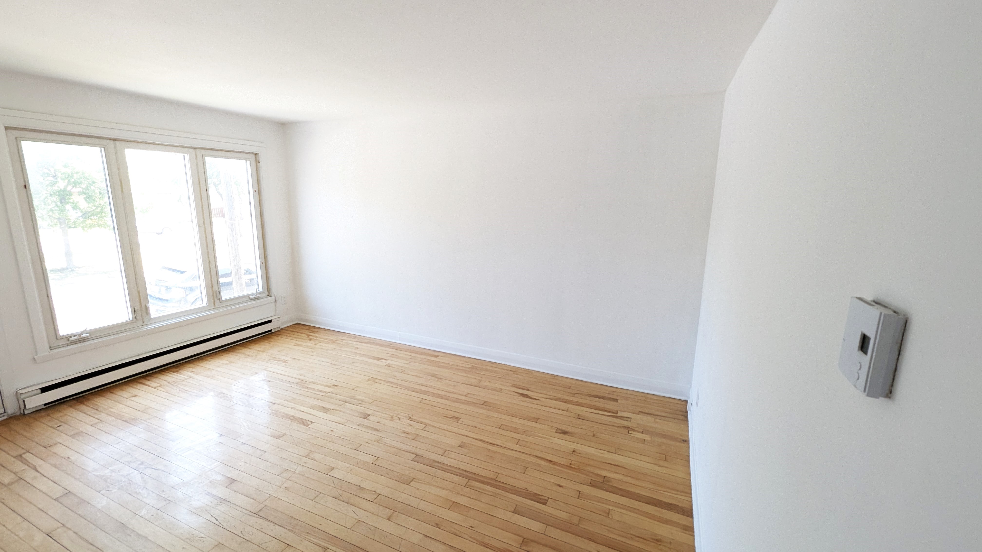 4 ½ disponible dès maintenant  | 1536793741
