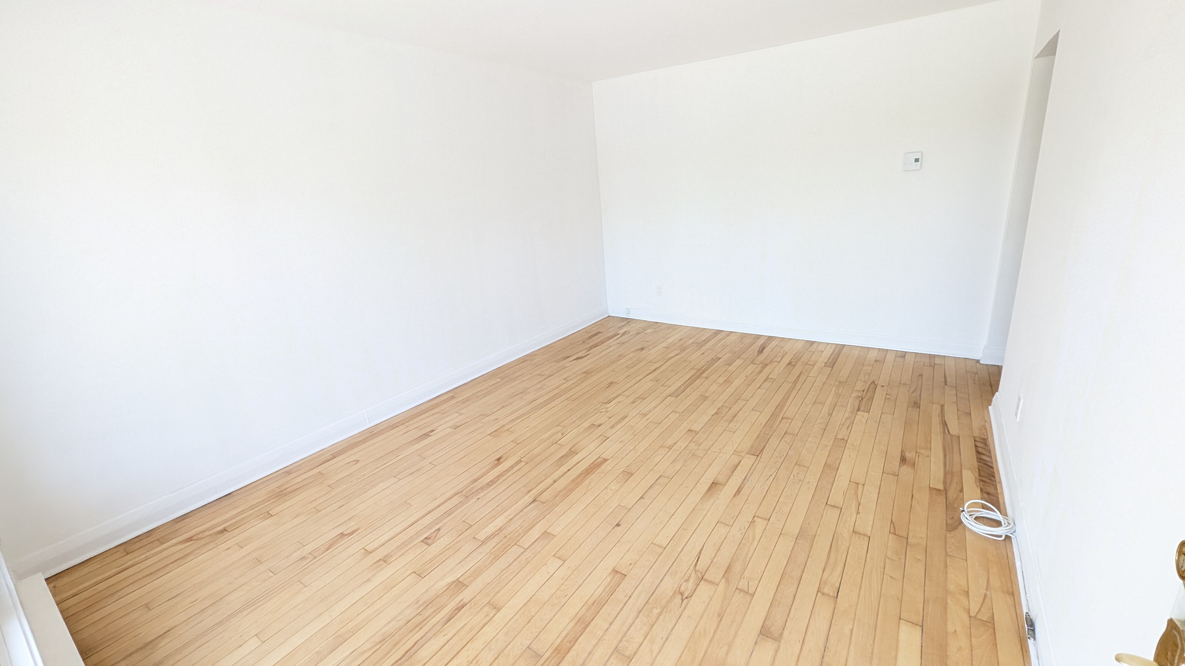 4 ½ disponible dès maintenant  | 1536793741