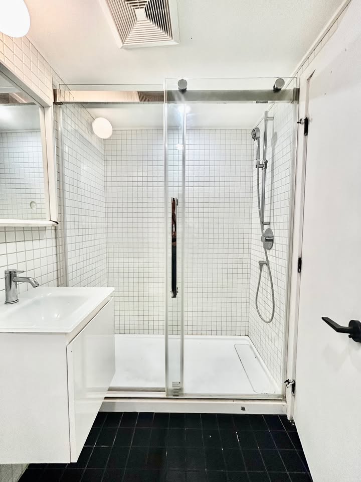 Studio meublé 1250$ - 1er octobre 2025 | 1188254638