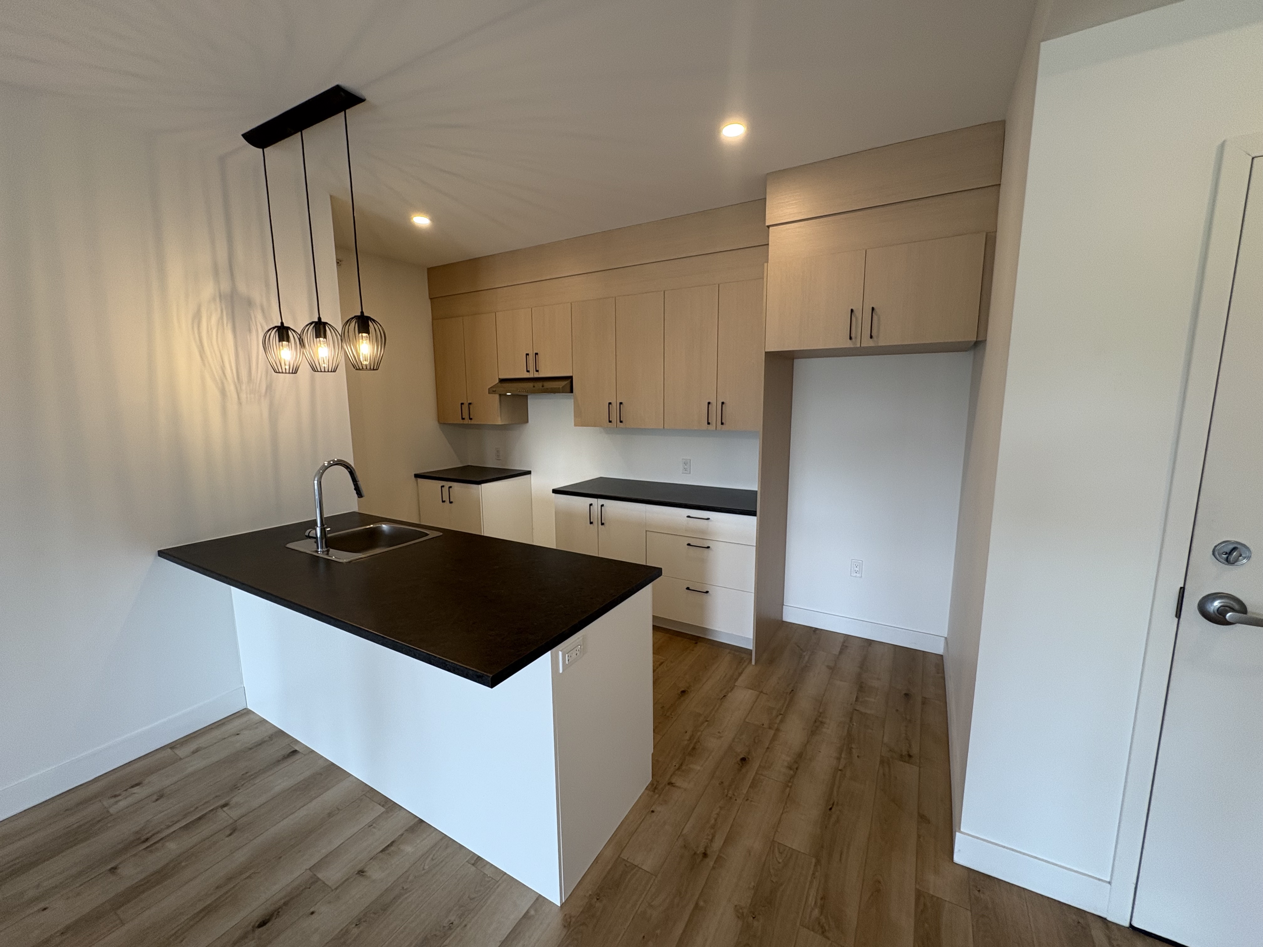 4 1/2 à louer à Sainte-Marie !  | 1284220037