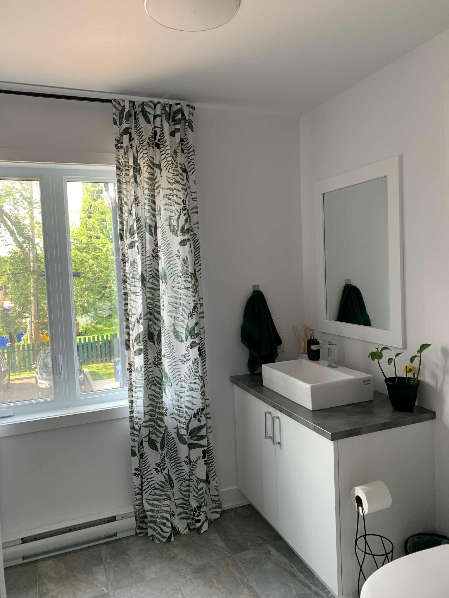 Magnifique condo a louer style maison de ville  | 853698356