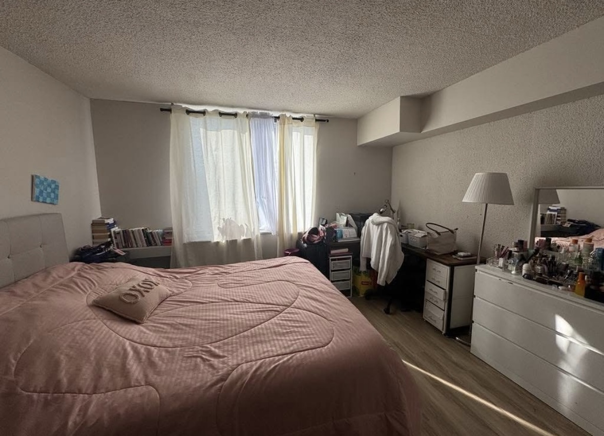 MOVE-IN READY 5½ IN DOWNTOWN MONTREAL | AVAILABLE NOVEMBER 1st | 146001488