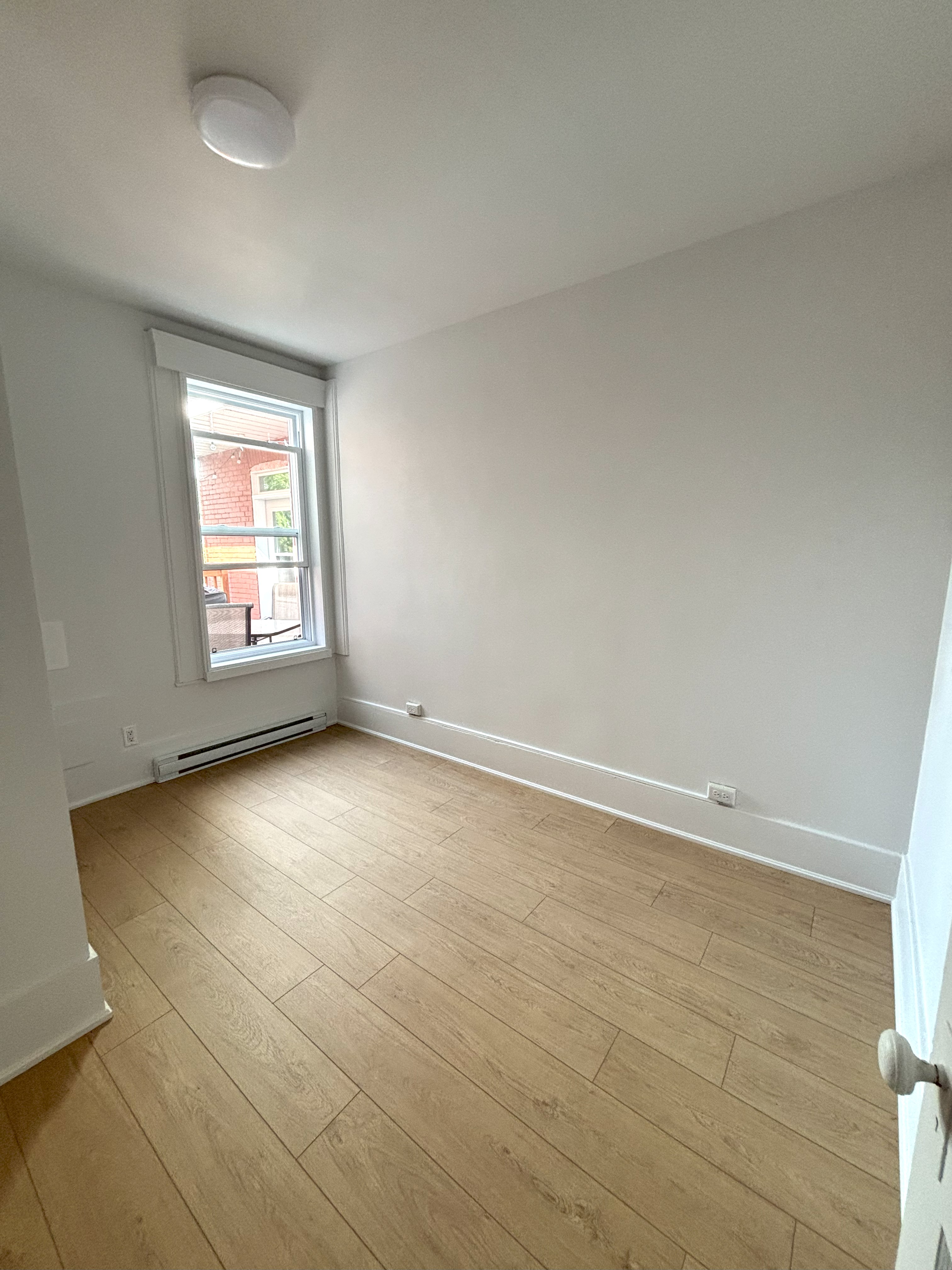Fully renovated 5 1/2 apartment in Lachine | 1788513133