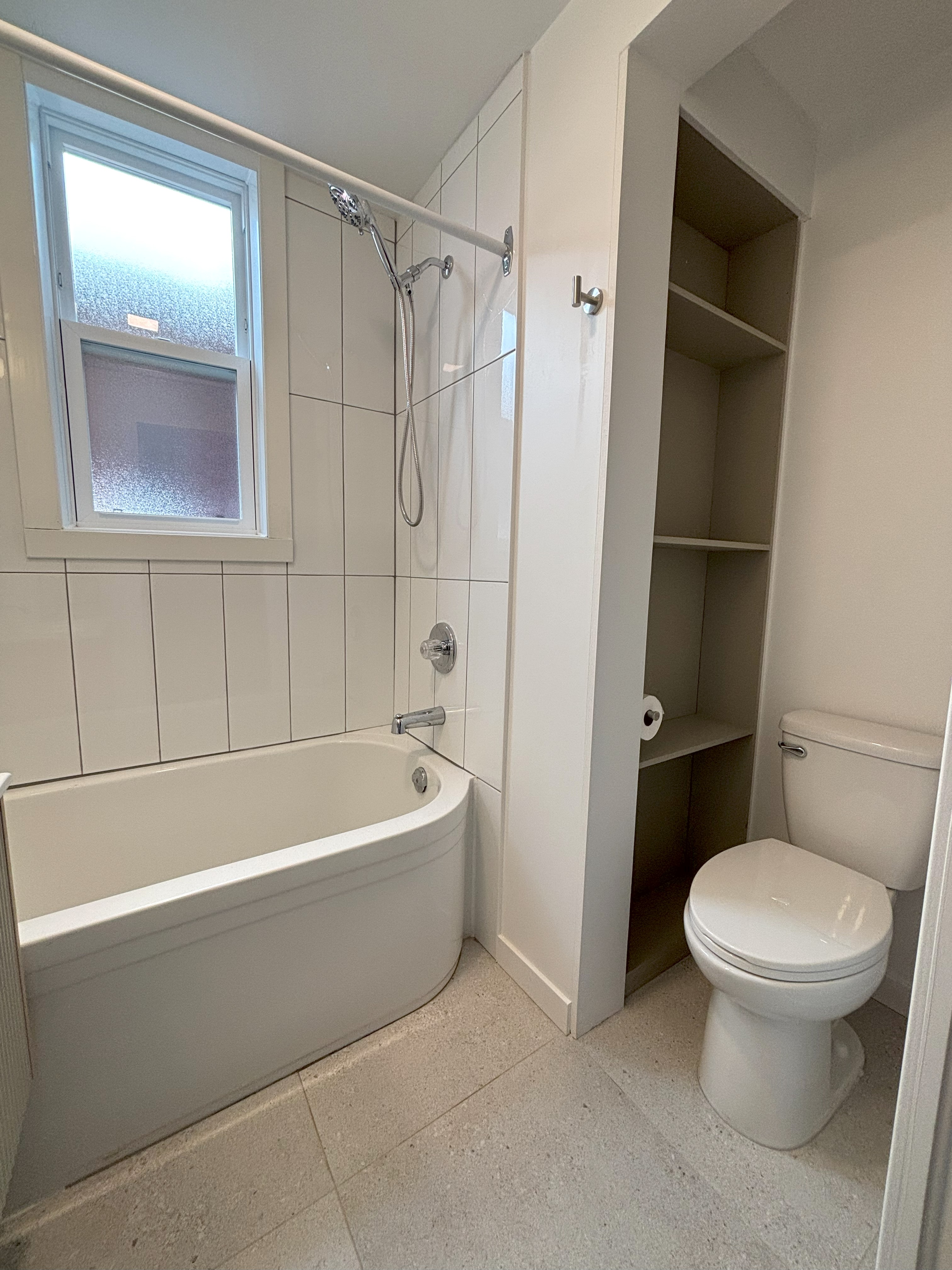 Fully renovated 5 1/2 apartment in Lachine | 1788513133