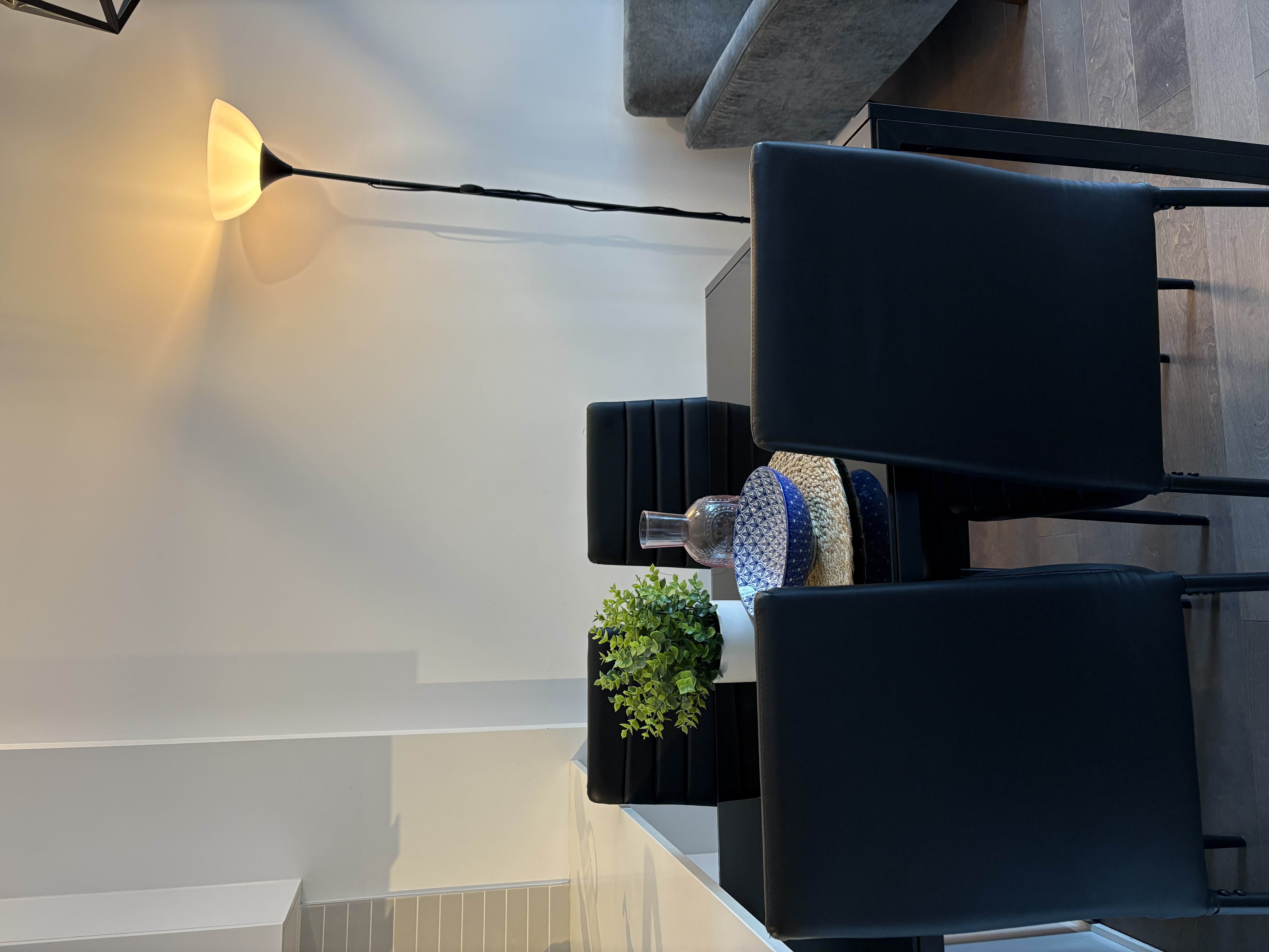 Cession de bail – 3 ½ entièrement meublé au Centre-Ville (Ville-Marie) | 1749532241