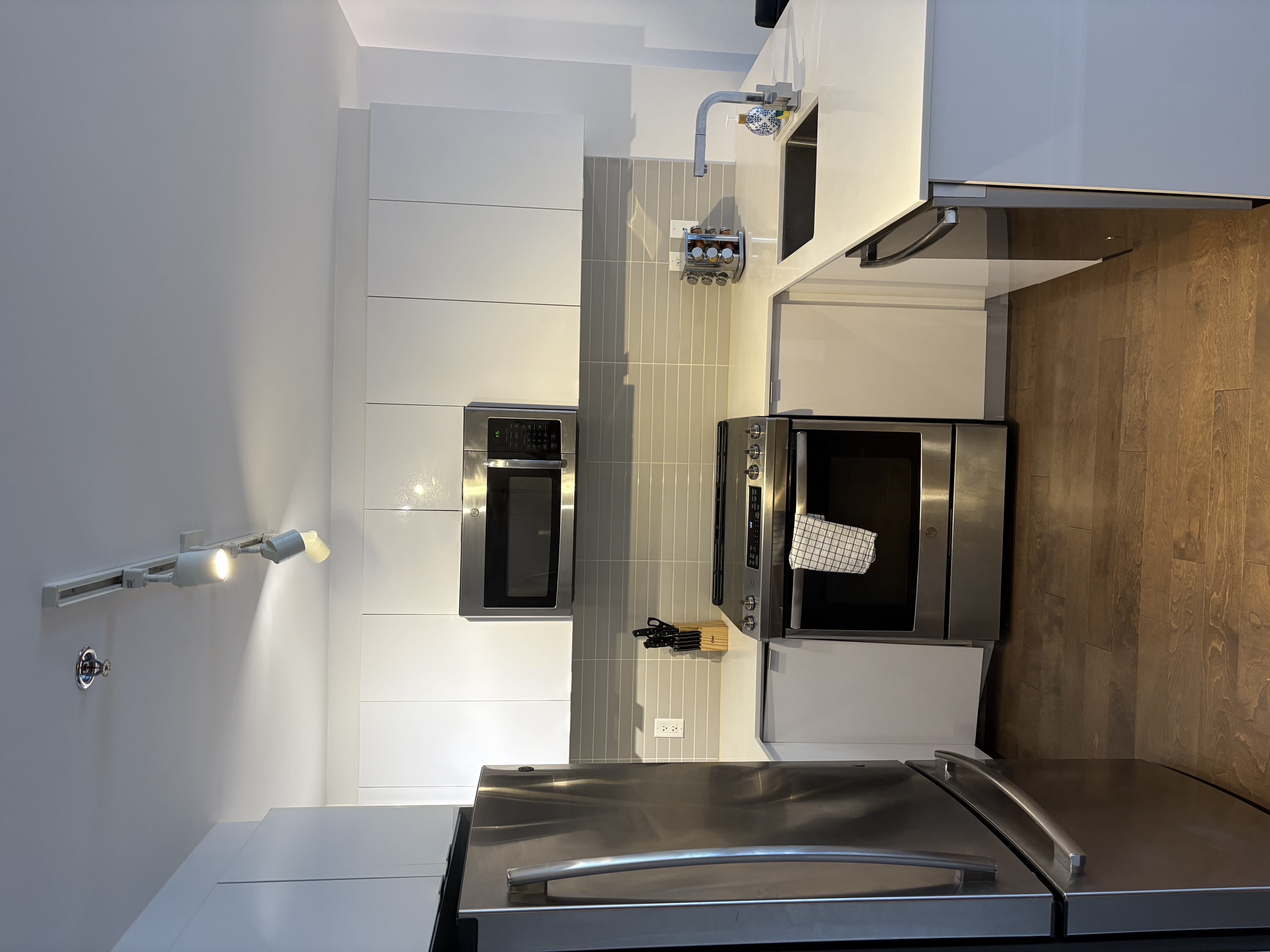 Cession de bail – 3 ½ entièrement meublé au Centre-Ville (Ville-Marie) | 1749532241