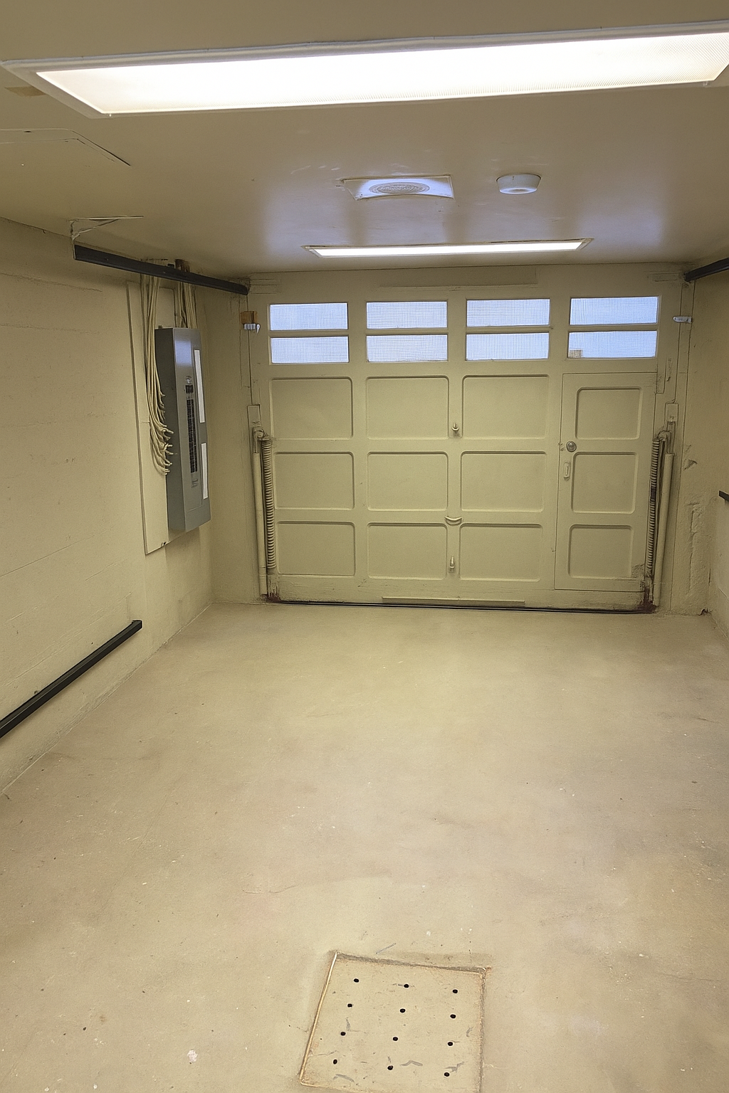 Spacious Fully Renovated Duplex Apartment – Available  | 630109630