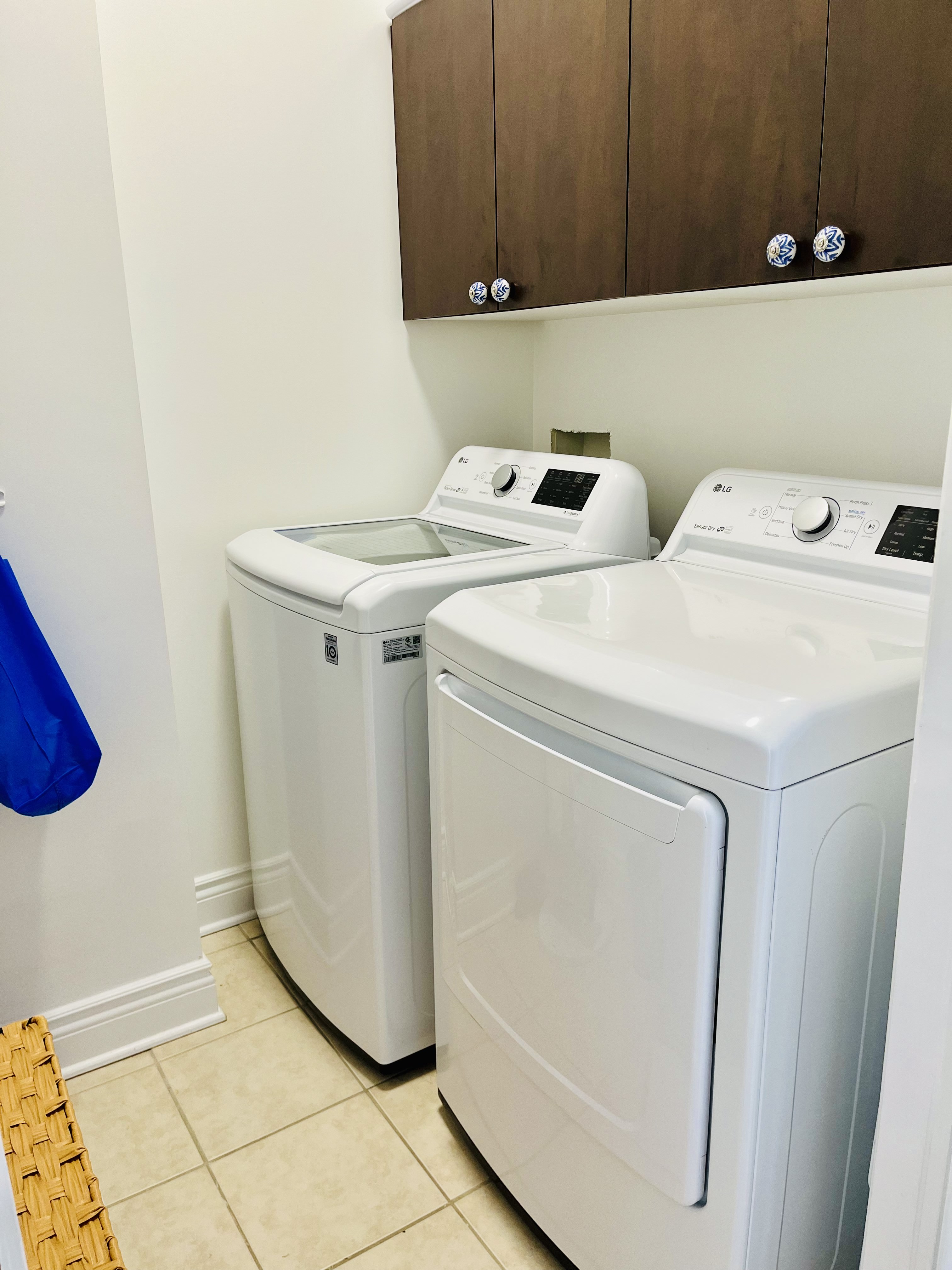 🌿 Cession de bail – 4½ très lumineux à Verdun (stationnement extérieur privatif + électros inclus) | 909753485