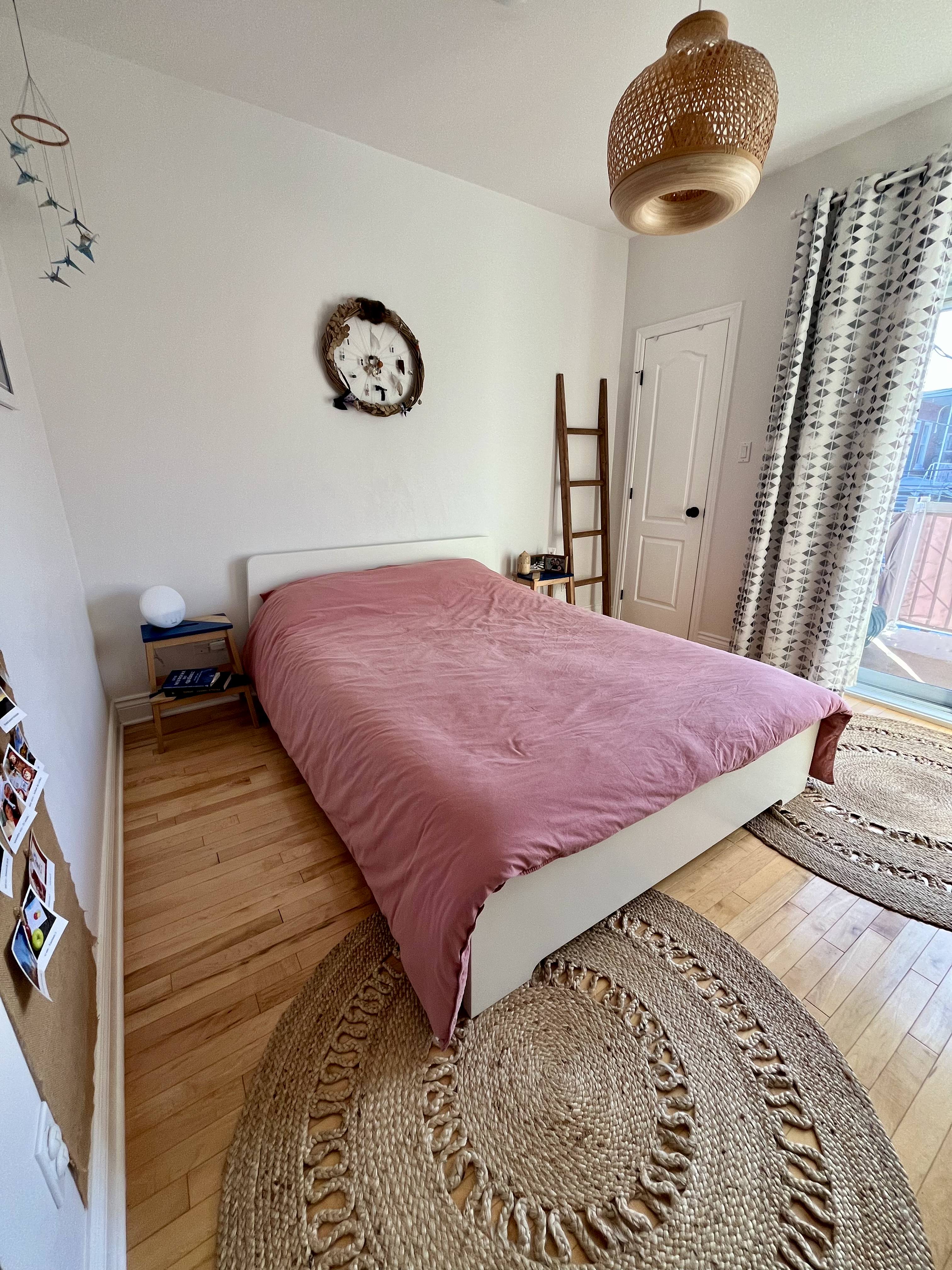 🌿 Cession de bail – 4½ très lumineux à Verdun (stationnement extérieur privatif + électros inclus) | 909753485