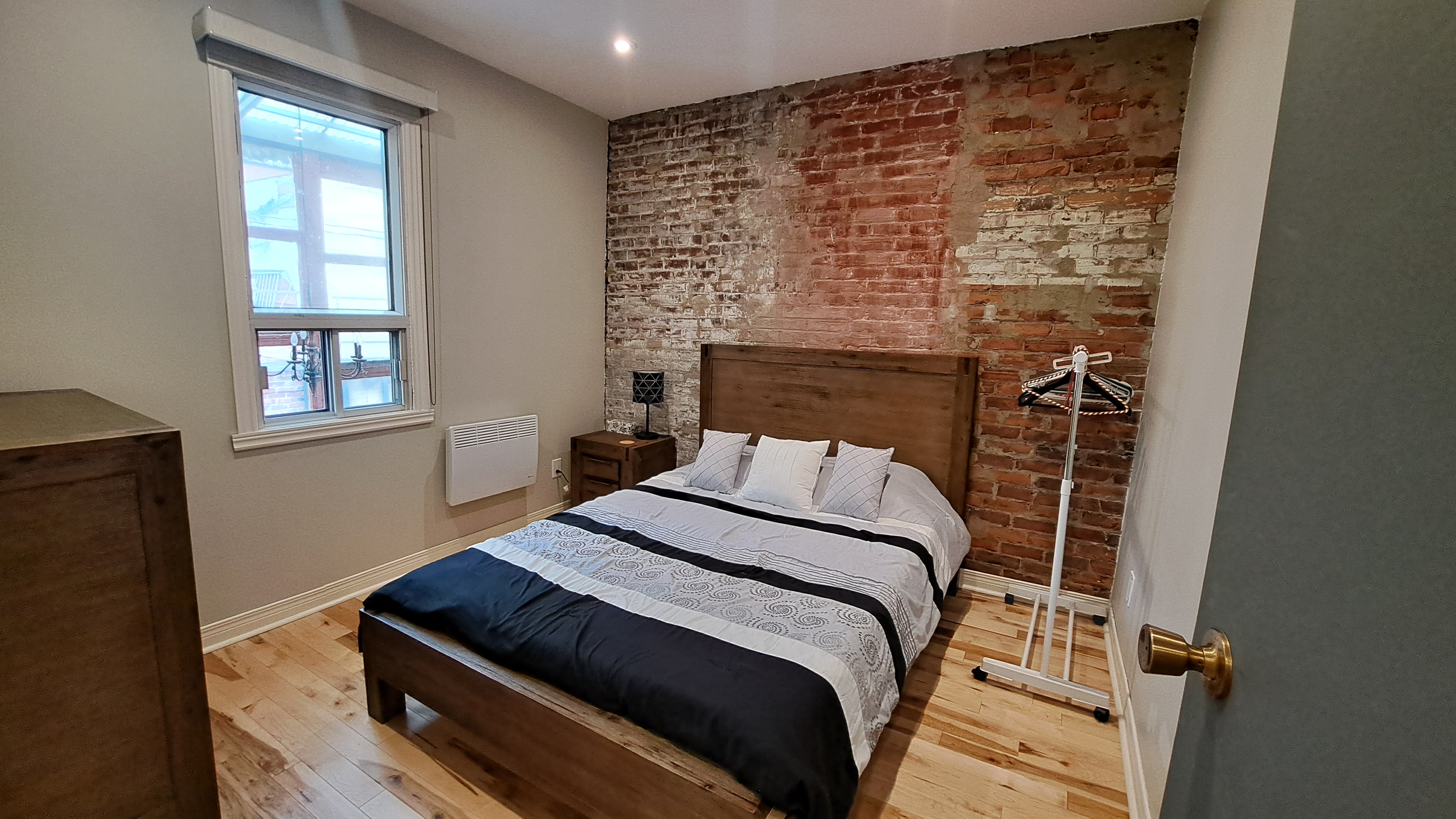 Plateau Mont-Royal: 4 closed bedroom appartment | 786858911