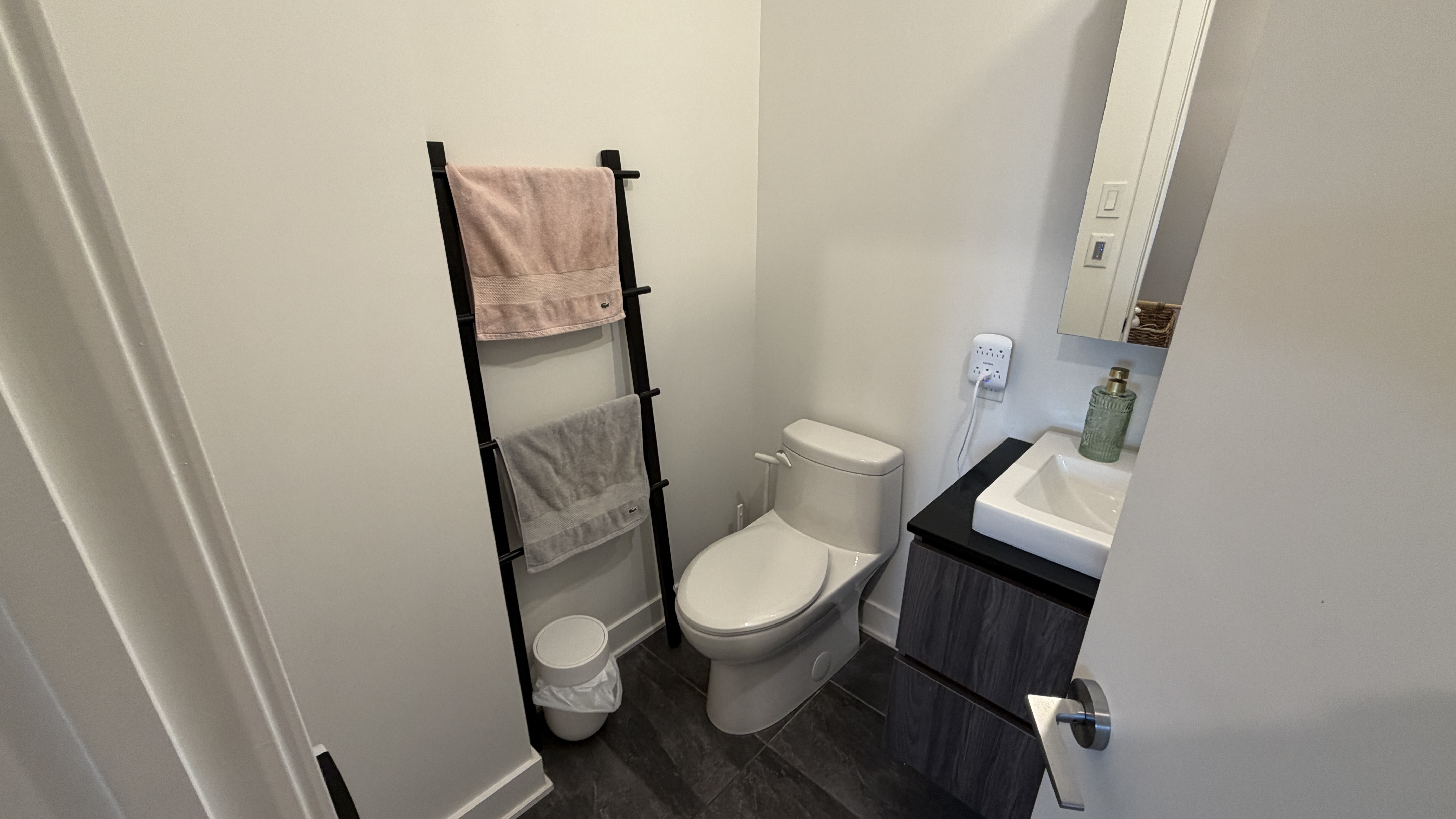 Appartement à Bois-Franc à louer avec 2 chambres/2 salles de bain/2 parking intérieurs | 812953716