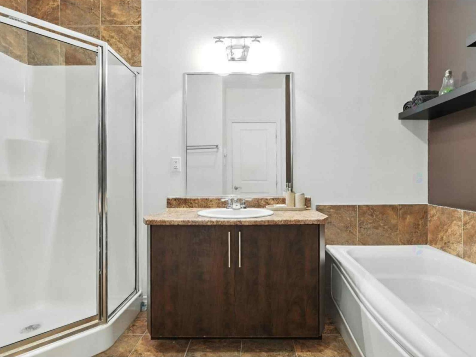 Magnifique 4 1/2 Condo Semi-Meublé avec Terrasse sur le Toit et Vue sur le Mont-Royal – Ahuntsic-Cartierville | 1866139413