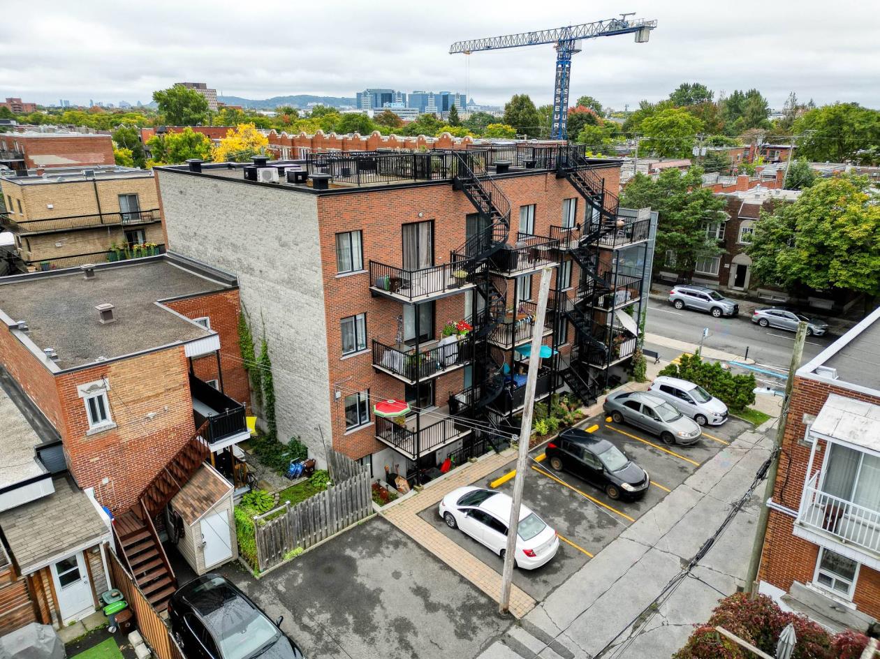 Magnifique 4 1/2 Condo Semi-Meublé avec Terrasse sur le Toit et Vue sur le Mont-Royal – Ahuntsic-Cartierville | 1866139413
