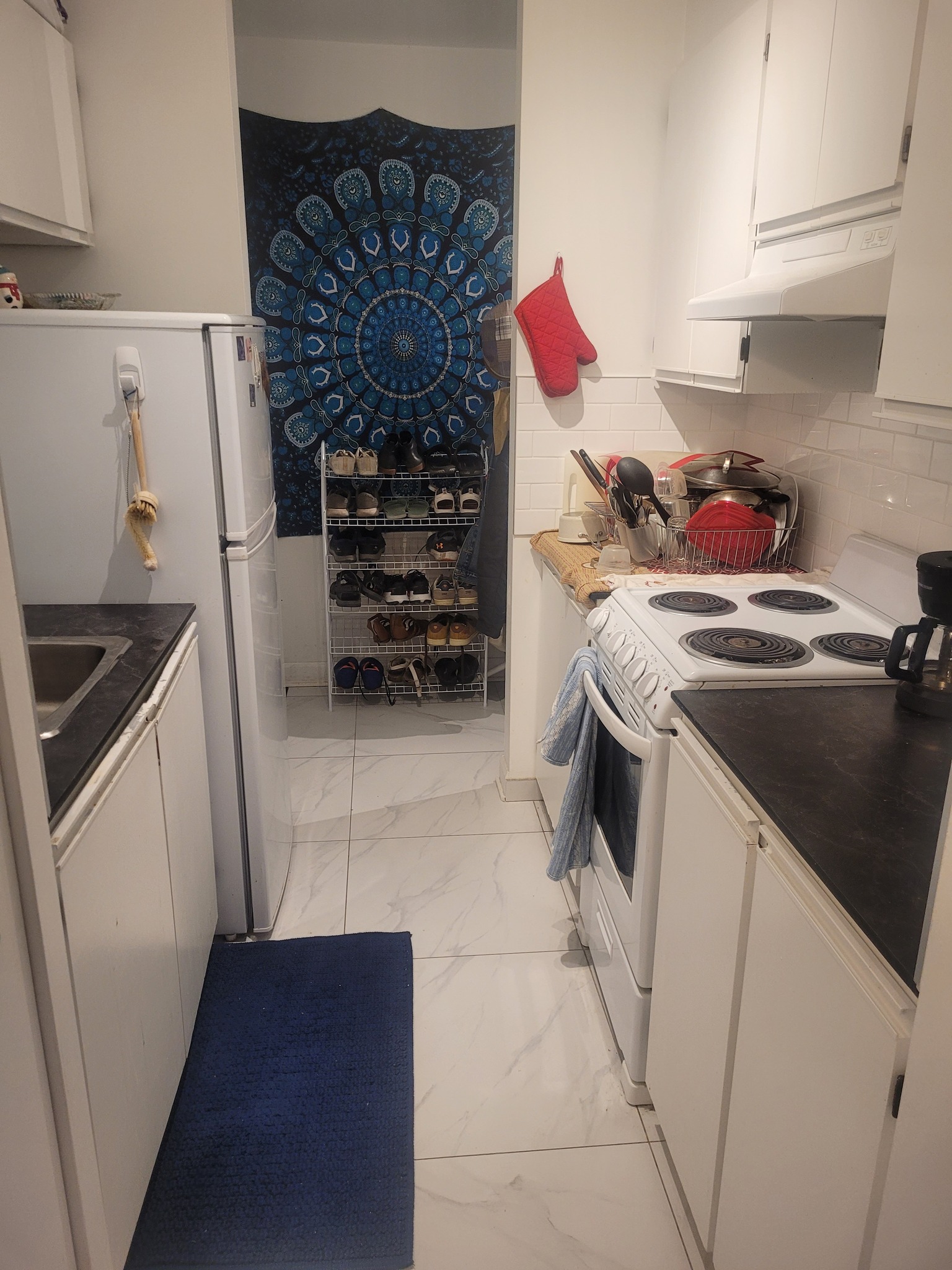 3 1/2 + parking | 2033523253