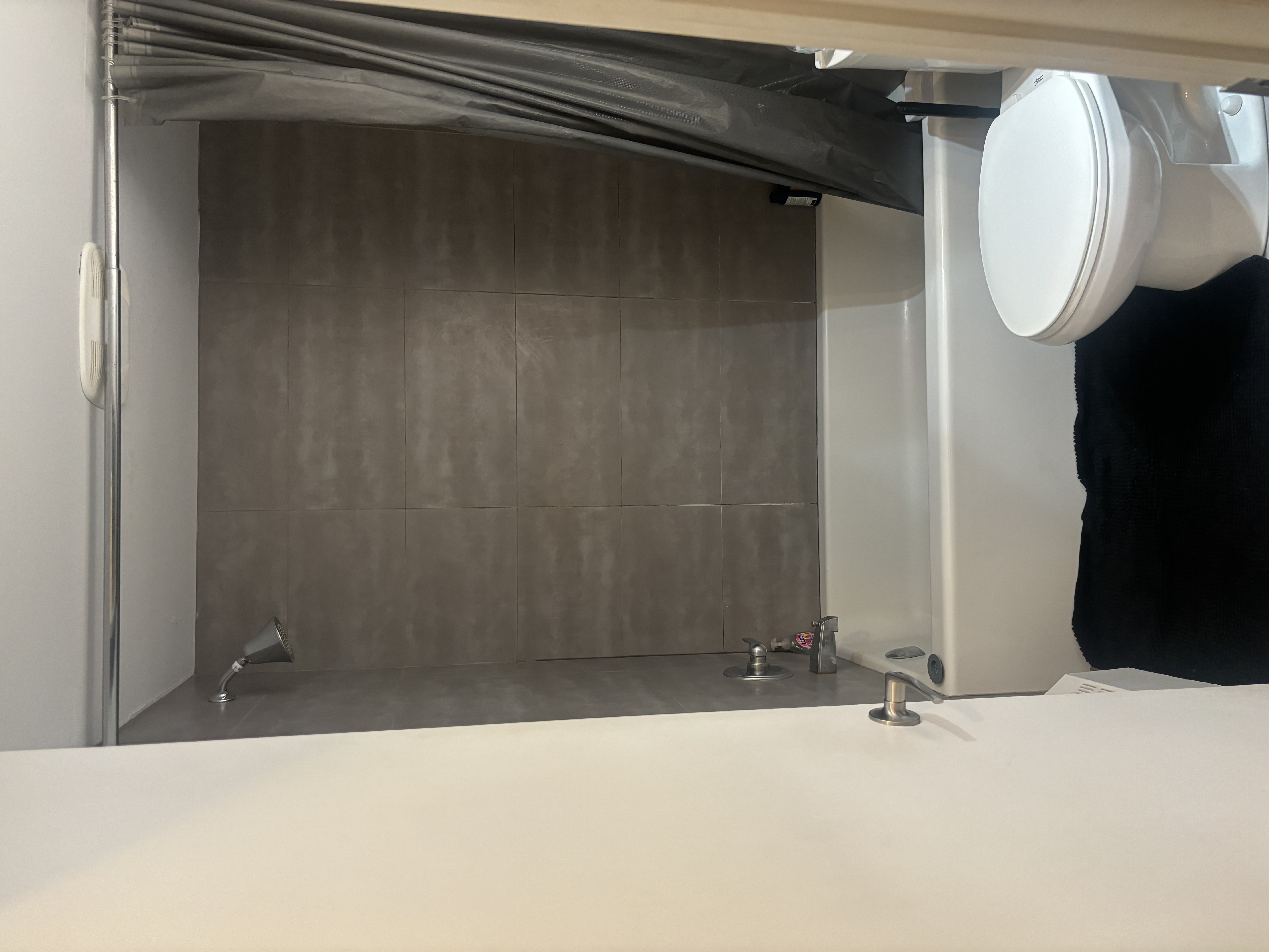 Cession de bail 3 1/2 - 1,325$ CdN / Lease transfer 1 bd - 1,325$ CdN | 119410230