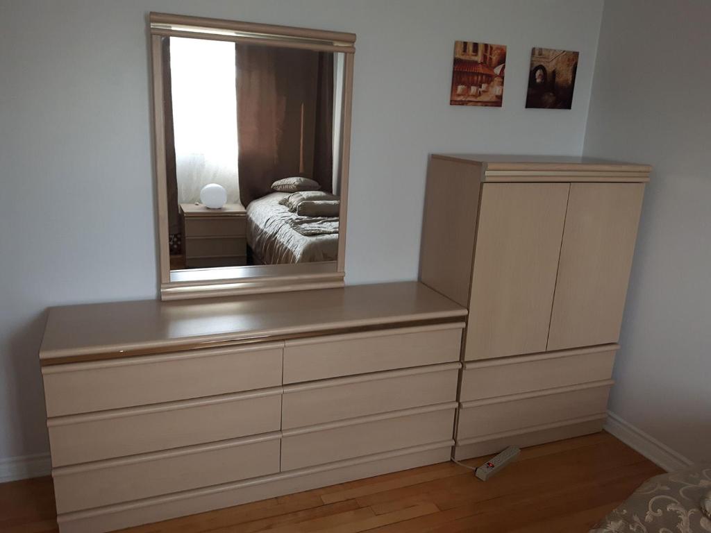 GRAND APPARTEMENT 5 1 2 TRÈS AGRÉABLE SITUÉ 1750 RUE LABELLE À LONGUEUIL  | 960560067