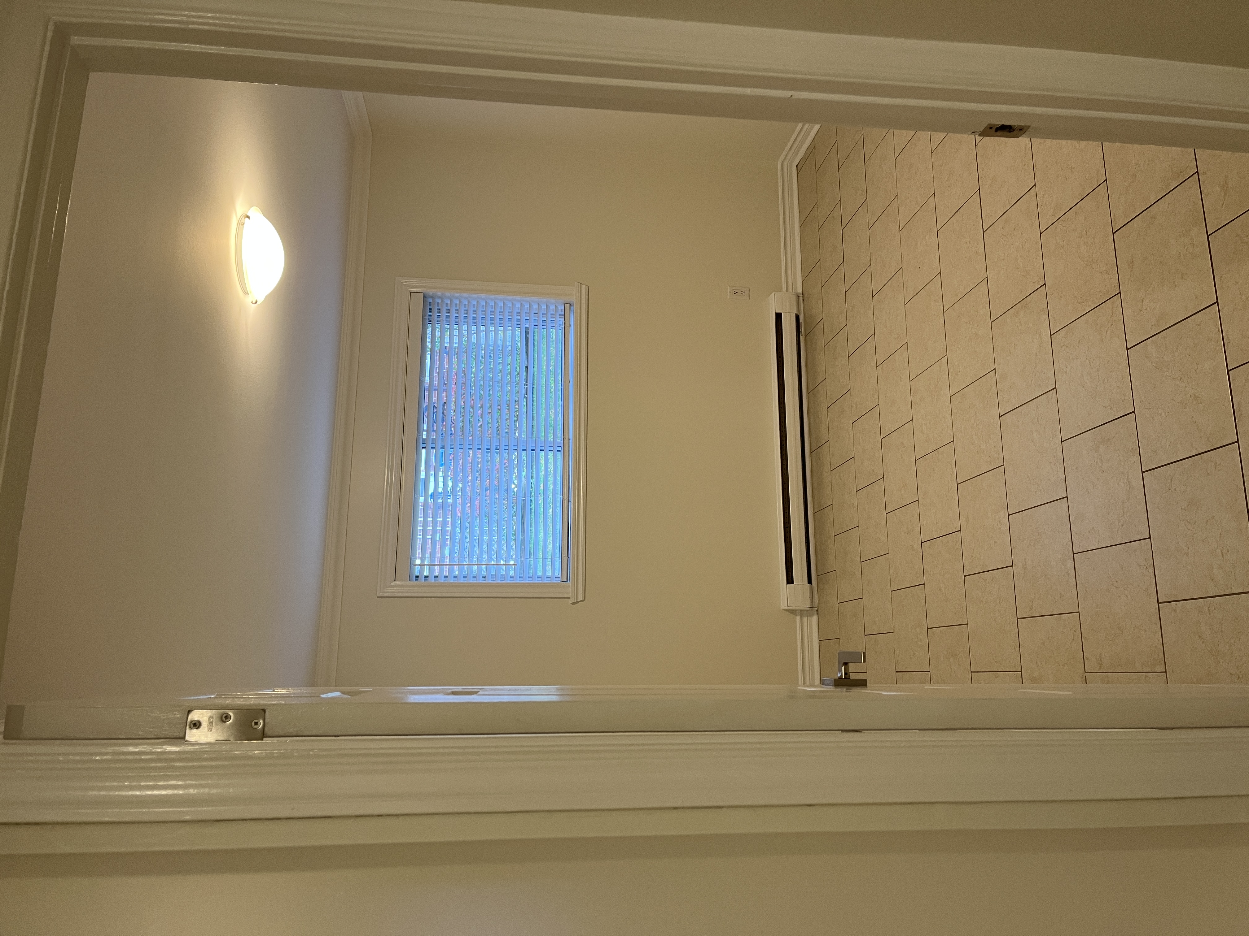 Lasalle 3 1/2 rénové avec électroménagers | 879884343