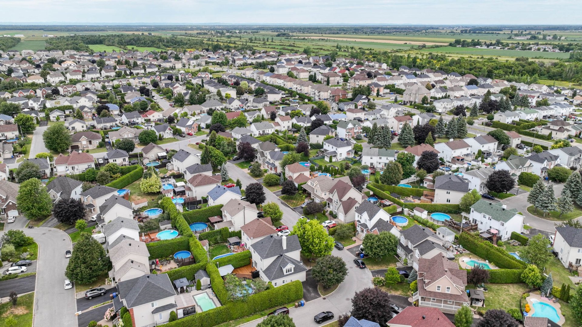 🔥 Bachelor entièrement rénové meublé 🏠  | 1303790560