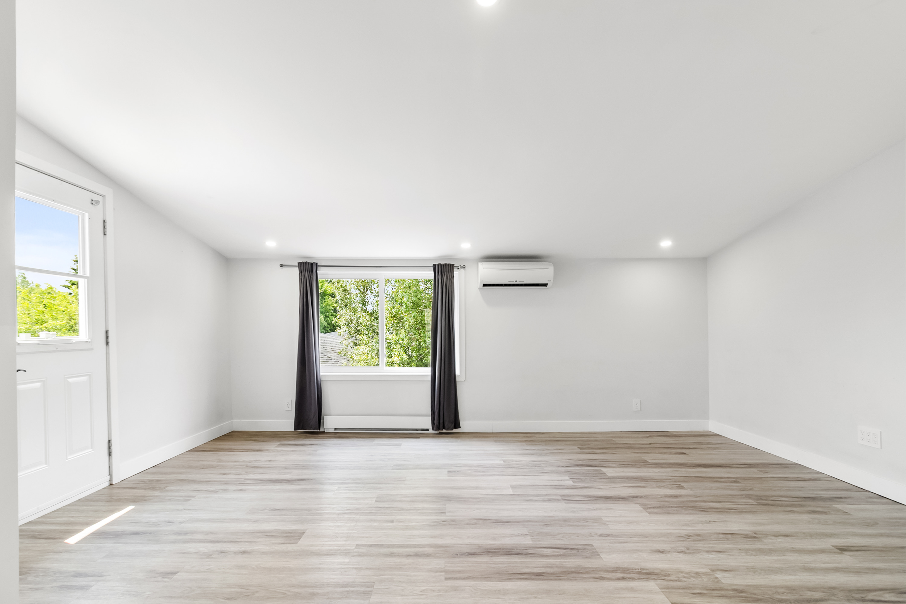 Grand 5 ½ moderne et lumineux à Blainville | 1682494962
