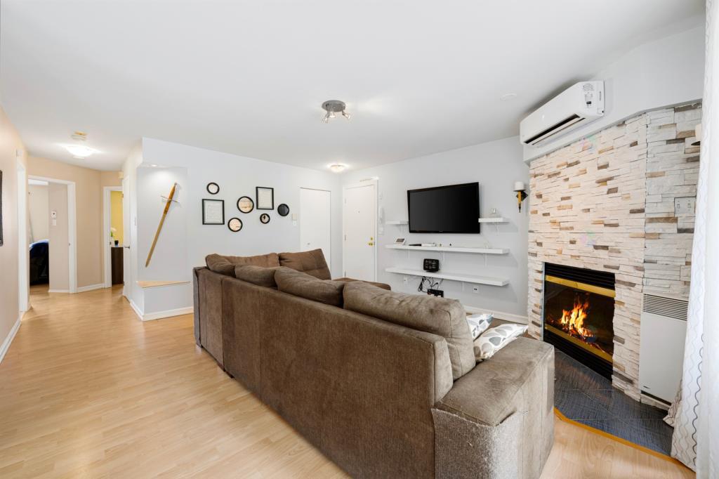 Condo chaleureux de 2 chambres situé à Repentigny | 1352991051