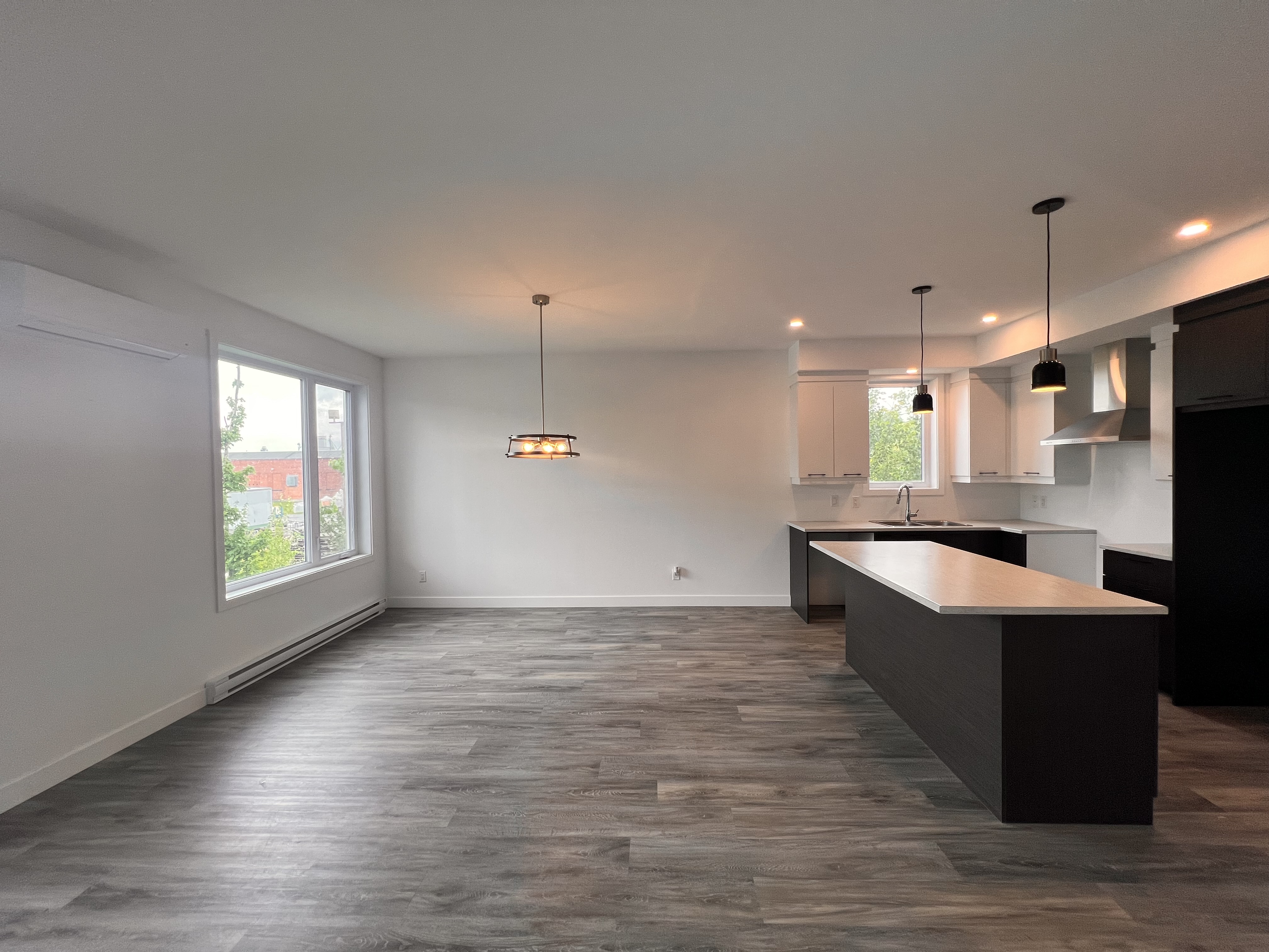 Appartement 4 ½ à louer à Farnham, 2 stationnements, Disponible maintenant  | 1041030437