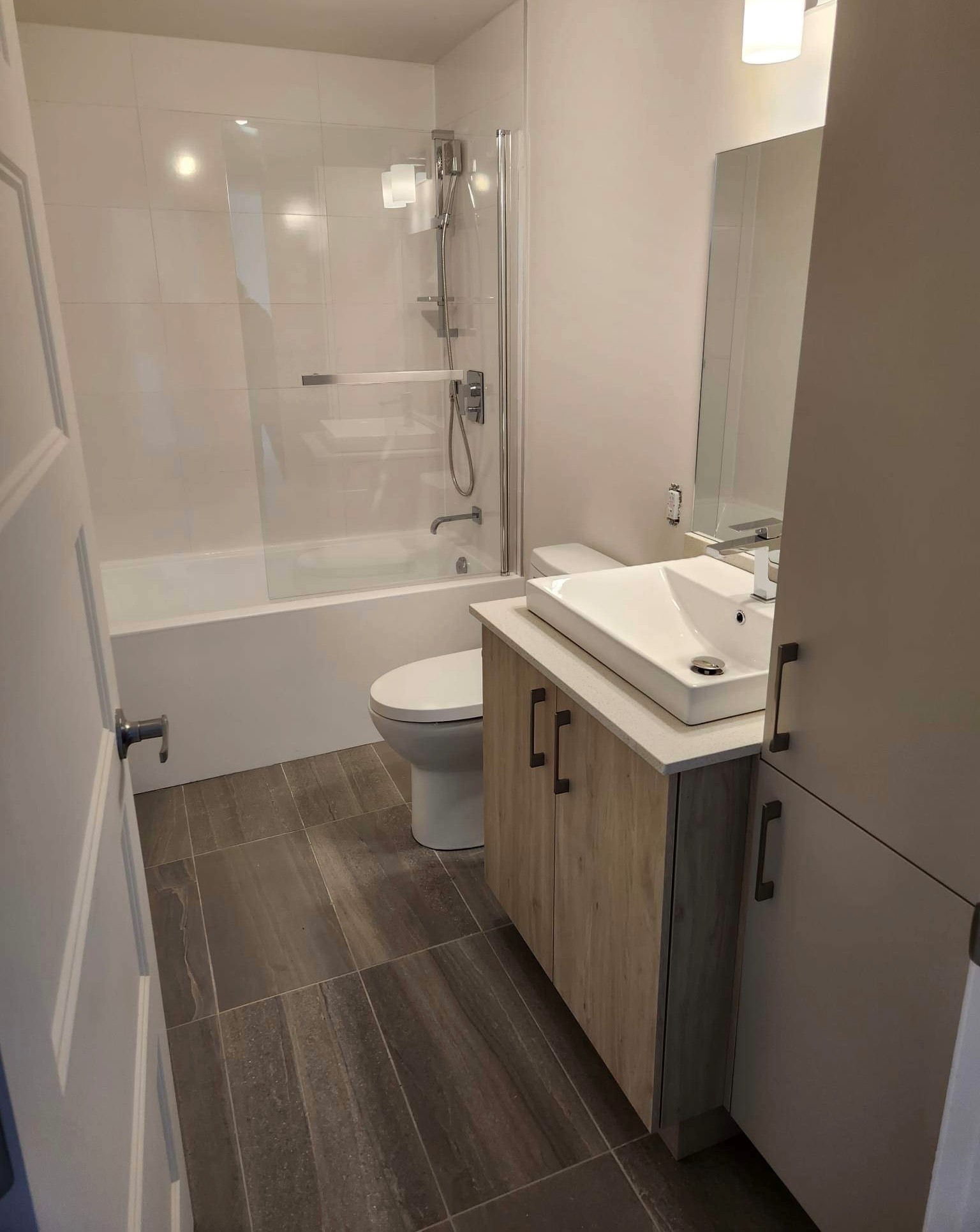 Appartement de 2 chambres et 1 salle de bain tout inclus sauf Hydro-Québec - Rabais 300$/mois pendant 6 mois | 120890094