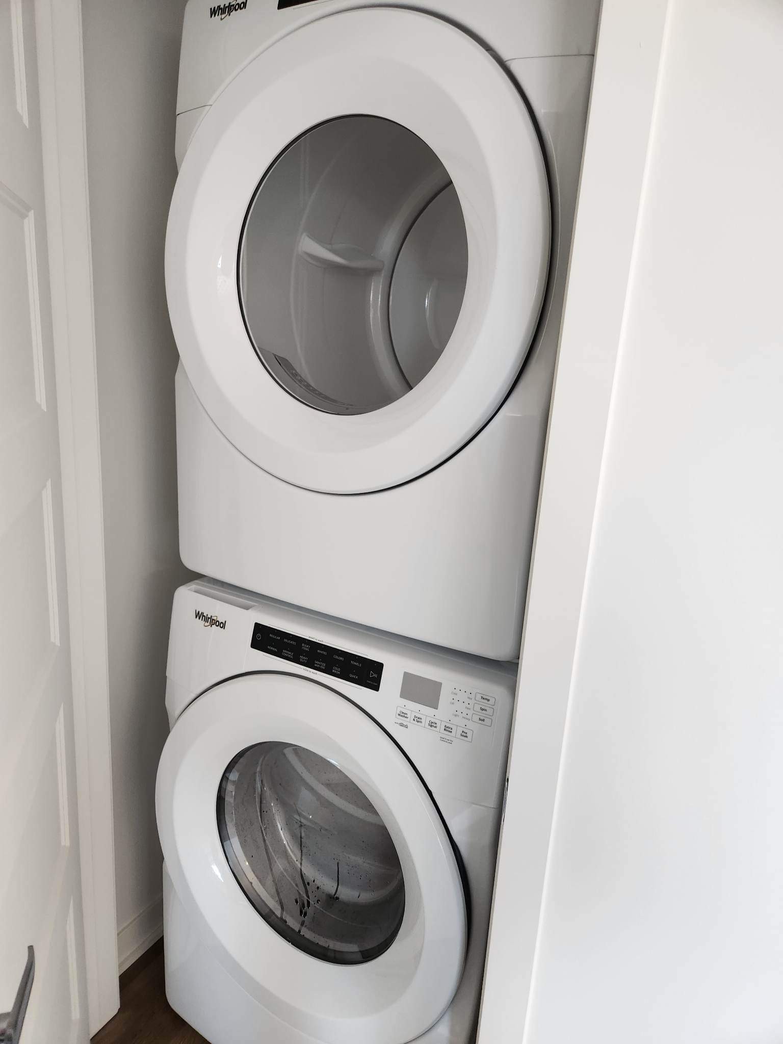 Appartement de 2 chambres et 1 salle de bain tout inclus sauf Hydro-Québec - Rabais 300$/mois pendant 6 mois | 120890094