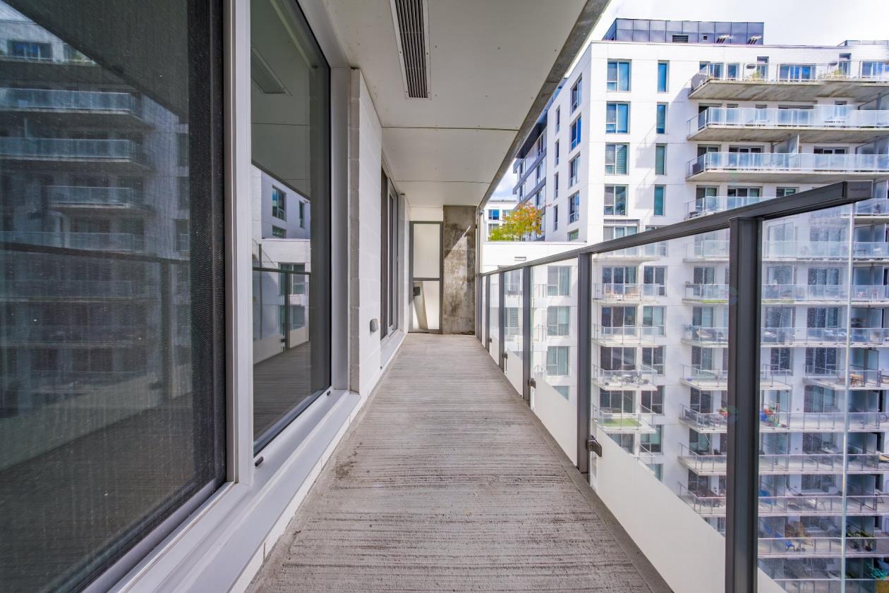 Old Montreal Condo 3½ | Top Floor | Double Balcony | Quiet | 236131178