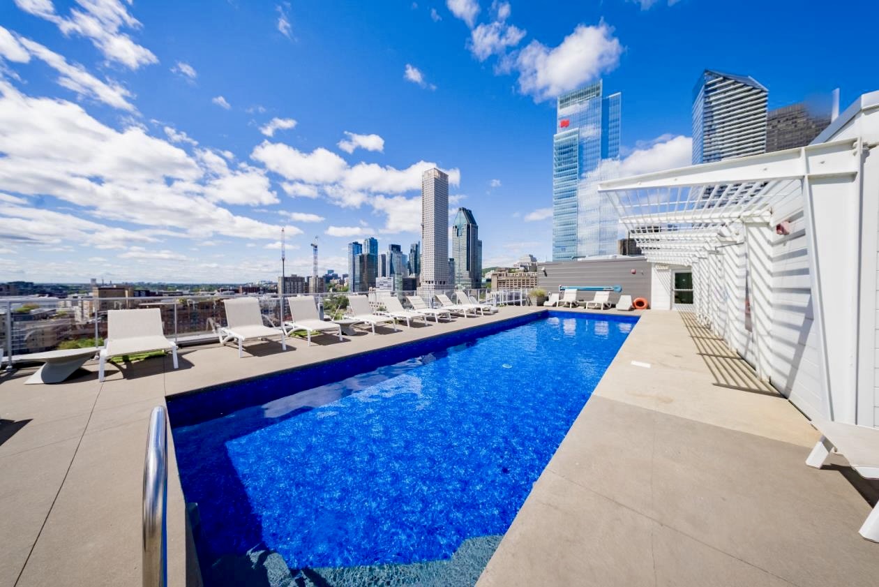 Old Montreal Condo 3½ | Top Floor | Double Balcony | Quiet | 236131178