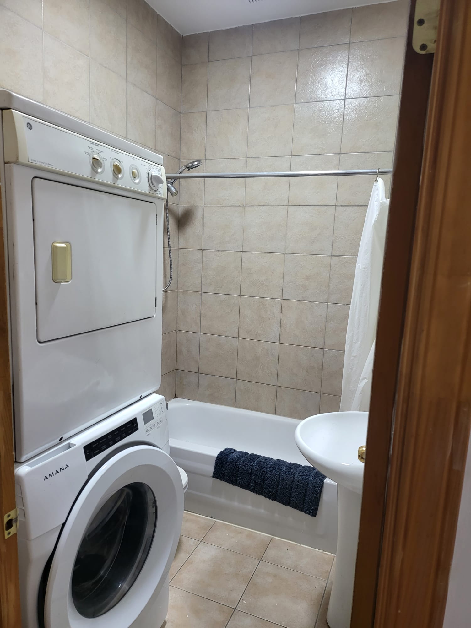 For rent in March 2026, a fully equipped studio in the Plateau Mont-Royal  | 1651821976