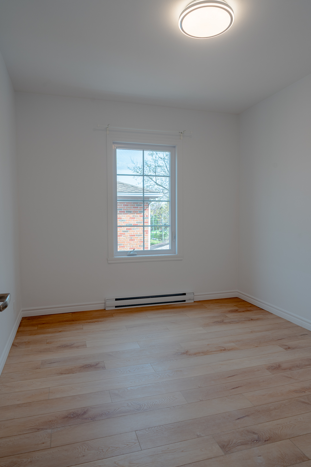 6 ½ (4 CHAMBRES) - À QUELQUES MINUTES DE MARCHE DU MÉTRO DU COLLÈGE - RÉNOVÉ EN 2025 / 6 ¼ (4 BEDROOMS) – FEW MINUTES FROM METRO DU COLLEGE - RENOVATED IN 2025 | 1443569434