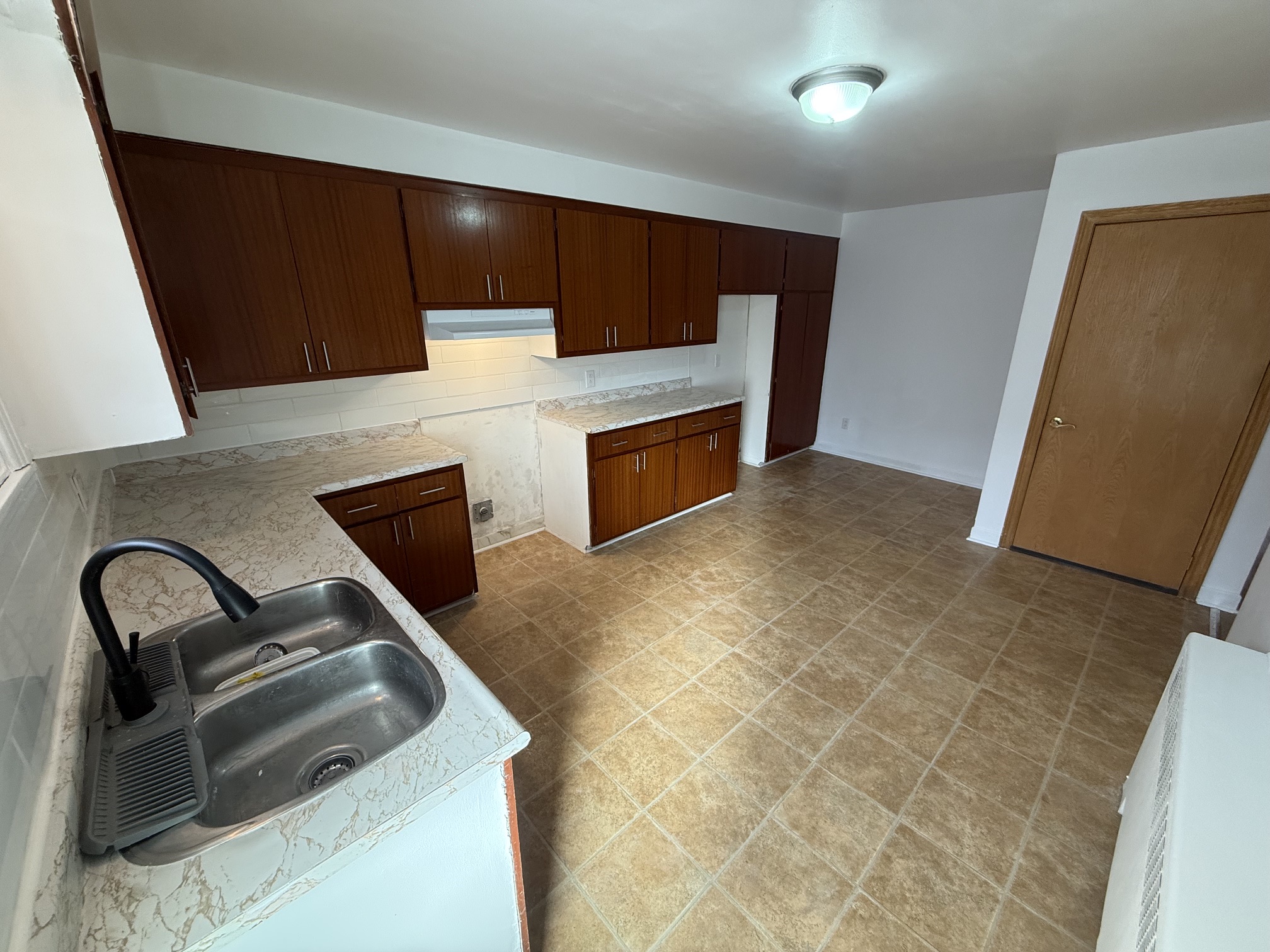 Appartment 2 Bedrooms + private parking / Villeray | 943382600