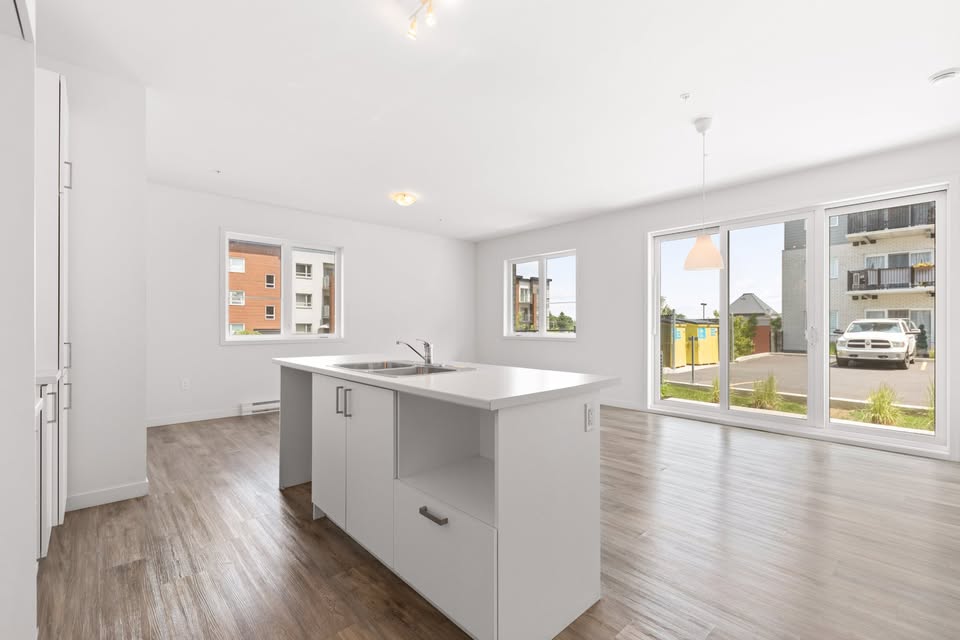 2 chambres à coucher 1 salle de bain Appartement | 2110578308