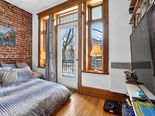 Magnifique et lumineux condo | 240947044