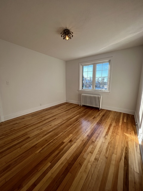 929 Bronson | 1170975031