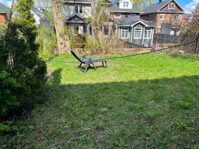 929 Bronson | 1170975031