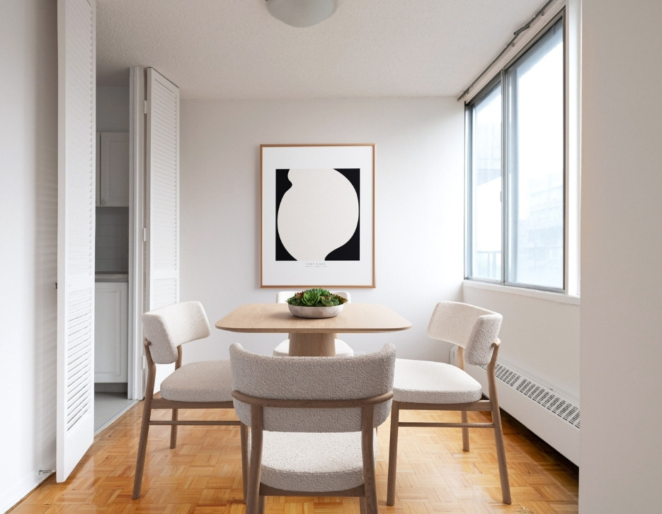 Cession de bail pour 1 à 2 personne(s) - Appartement 4 ½ (deux chambres et deux toilettes) semi meublé aux Appartements Rockhill (Côte-des-Neiges) | 335701733