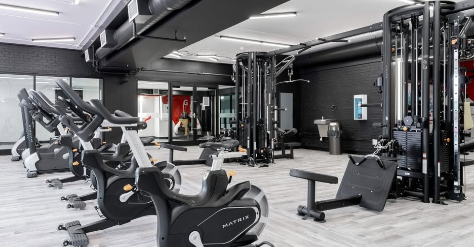 Cession de bail pour 1 à 2 personne(s) - Appartement 4 ½ (deux chambres et deux toilettes) semi meublé aux Appartements Rockhill (Côte-des-Neiges) | 335701733