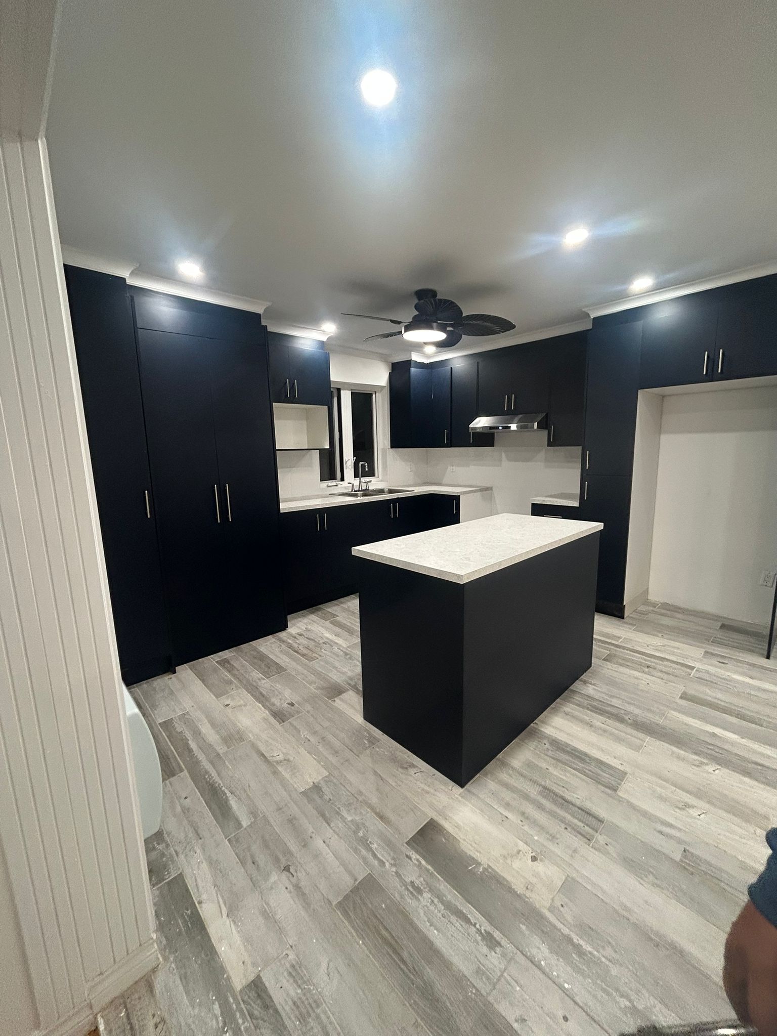 🏡 4 1/2 RÉNOVÉ - 2E ÉTAGE DE TRIPLEX - 1 550$/MOIS 🏡 | 1362052952