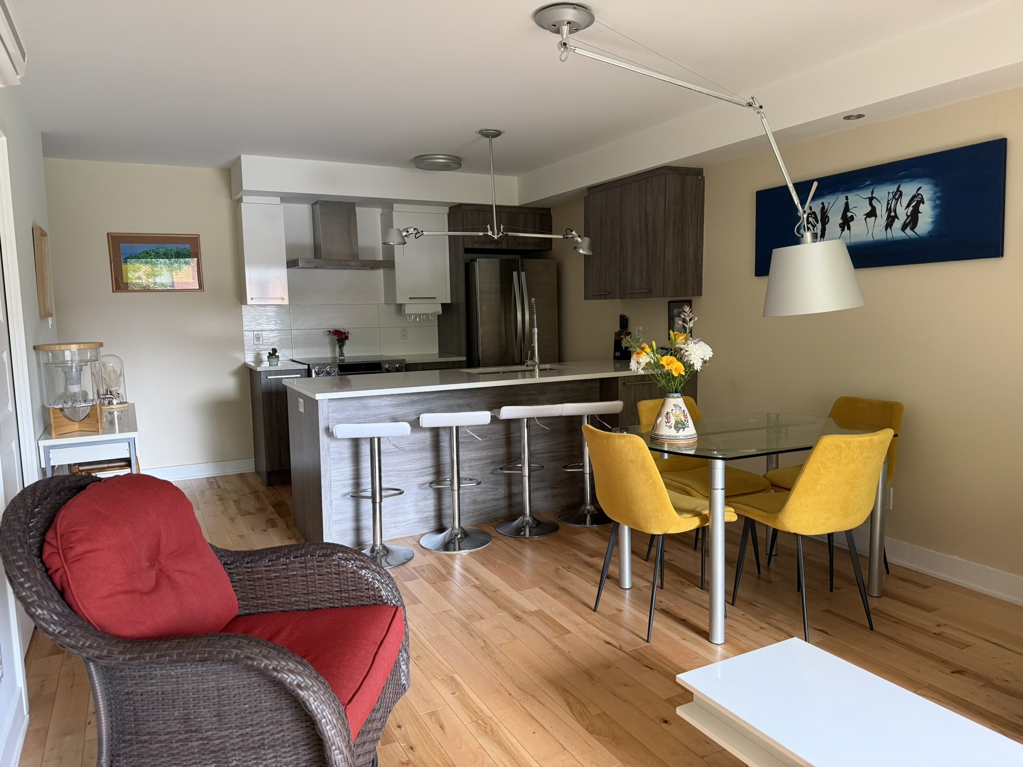 Rosemont - Condo tranquille, lumineux, tout compris | 1212127575