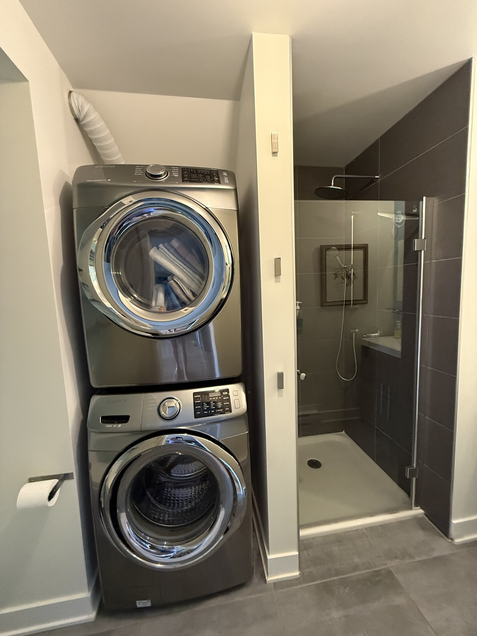 Rosemont - Condo tranquille, lumineux, tout compris | 1212127575