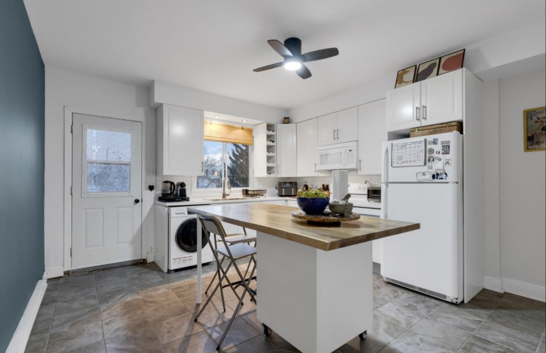 À louer / For Rent 4 ½ lumineux à Lachine (~900 pi²) | 675699304