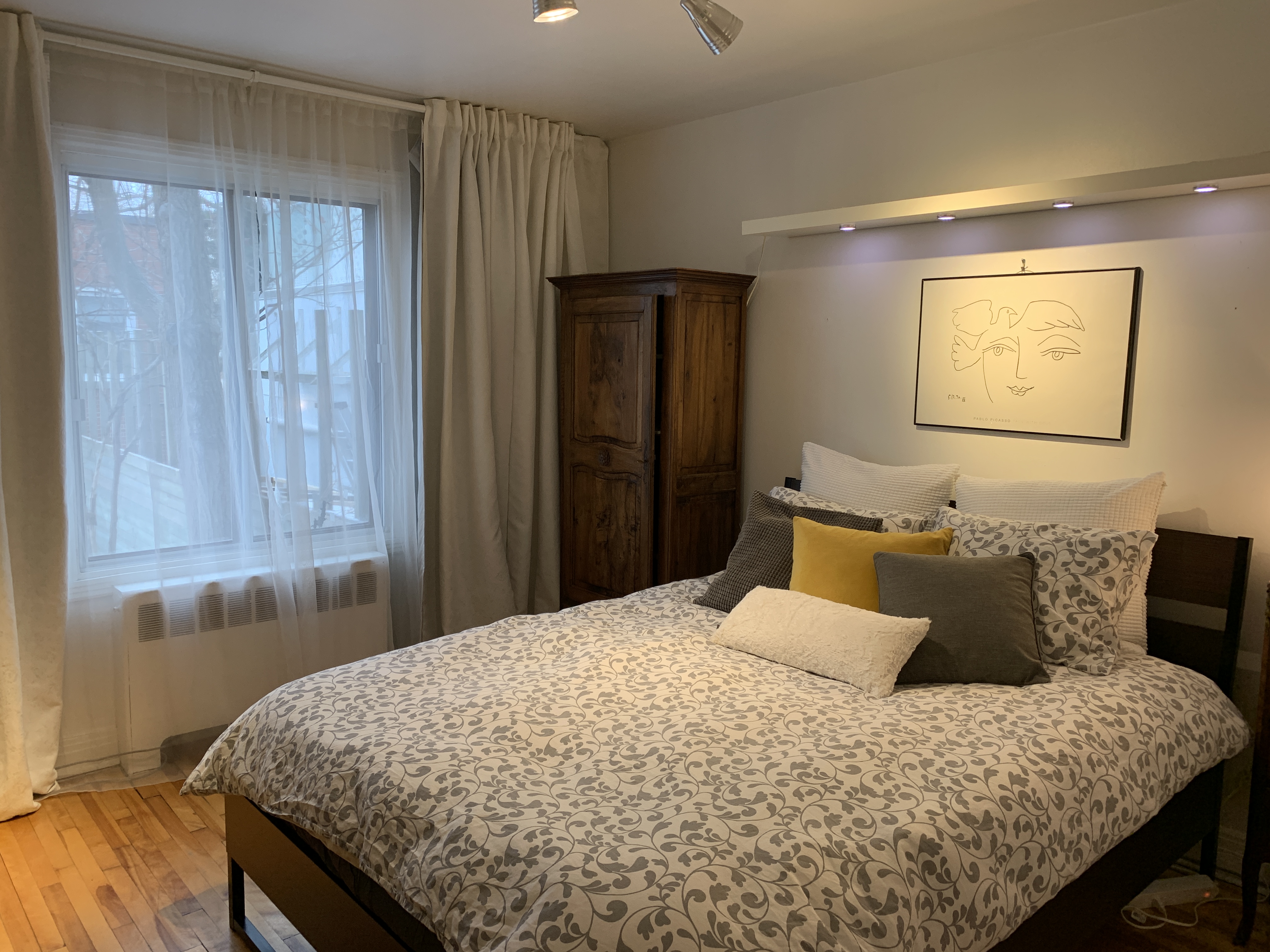 OasisUrbain : 4 Ch | Gym & Voiture | Métro Udm CHU | 36232355